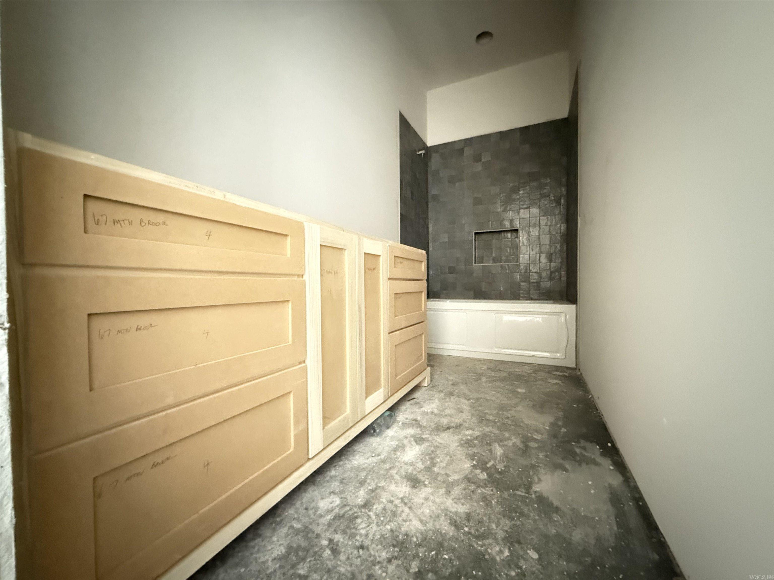 67 Mountain Brook  Little Rock, AR