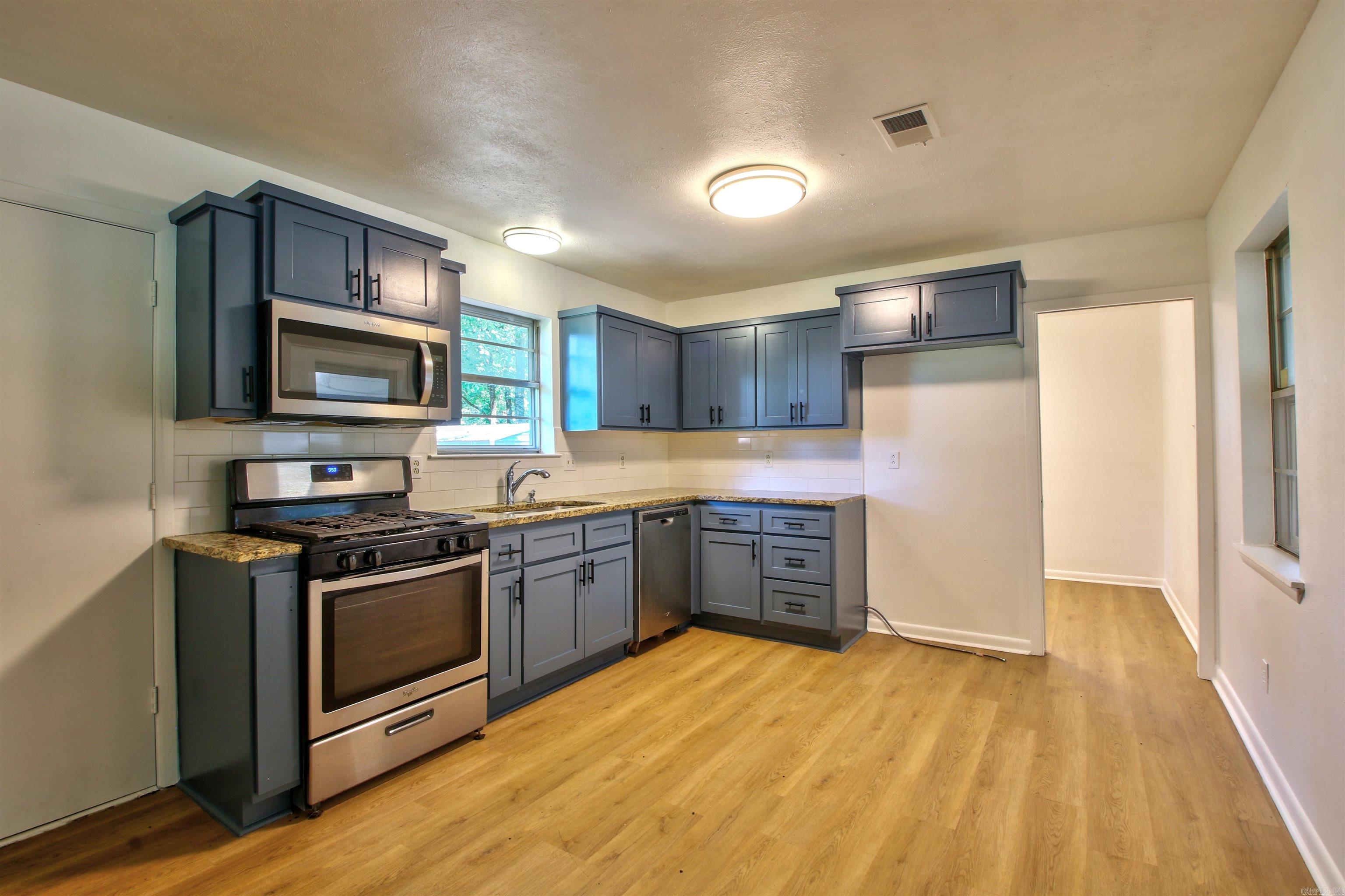 39 Sheraton Oaks  Sherwood, AR