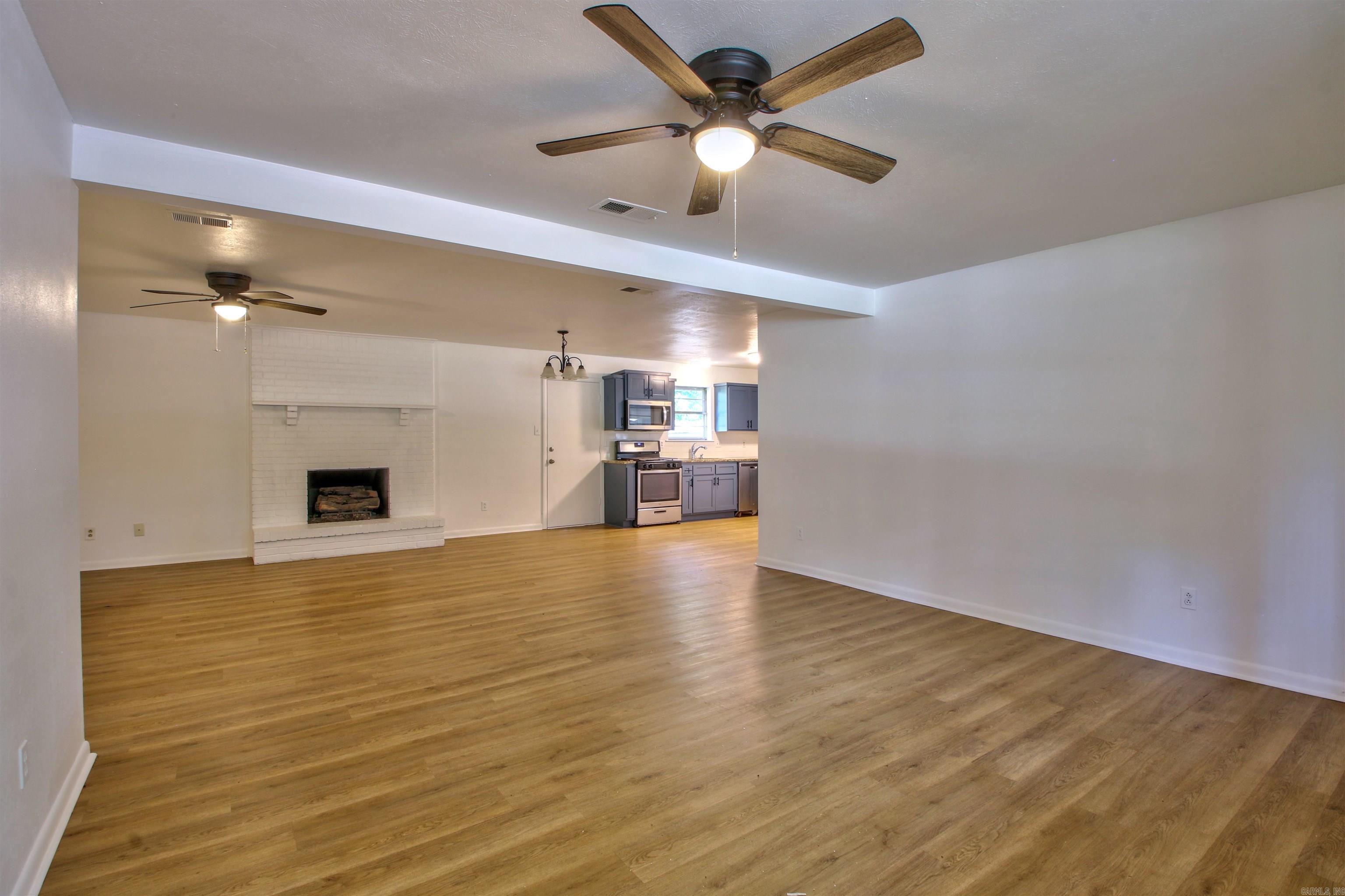 39 Sheraton Oaks  Sherwood, AR