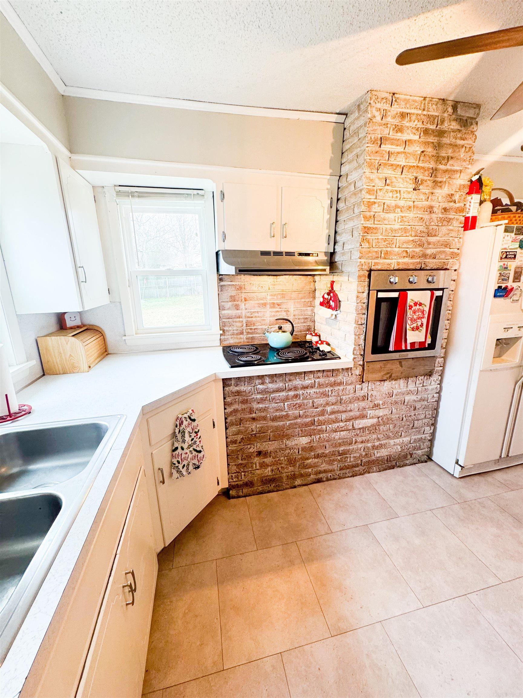 117 S Fourth  Benton, AR