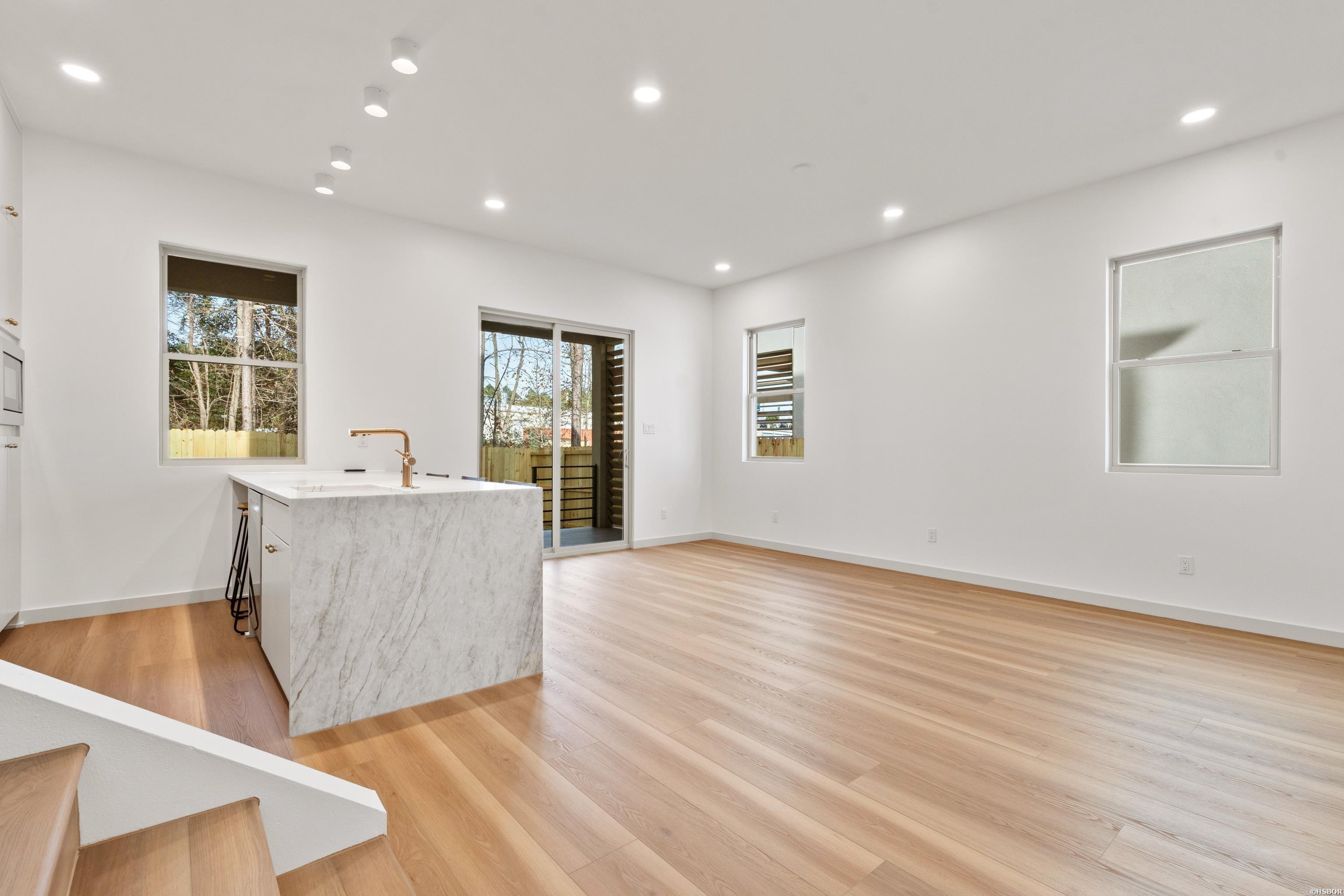 137 Lake Pointe  Hot Springs, AR