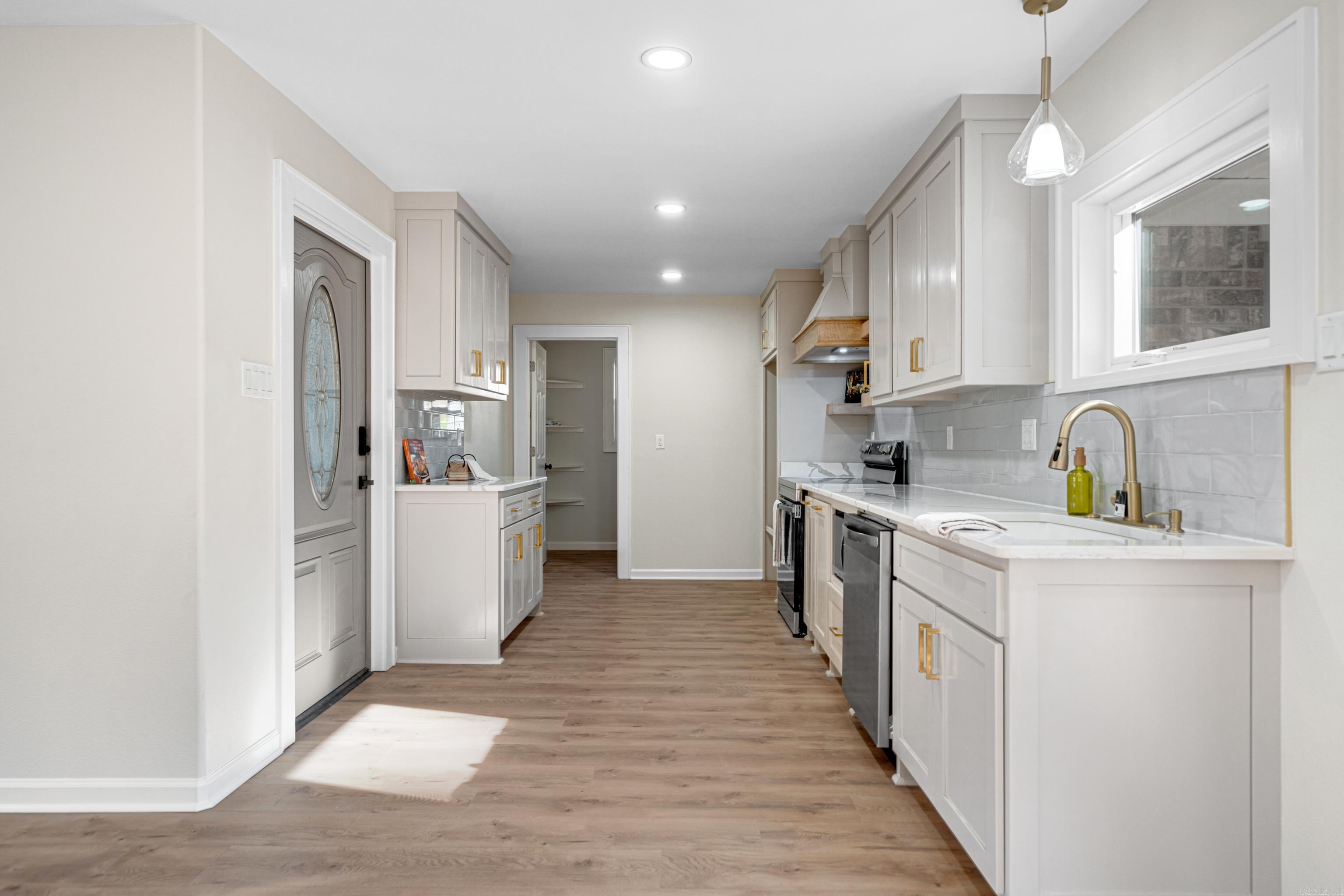 217 Windamere  Hot Springs, AR