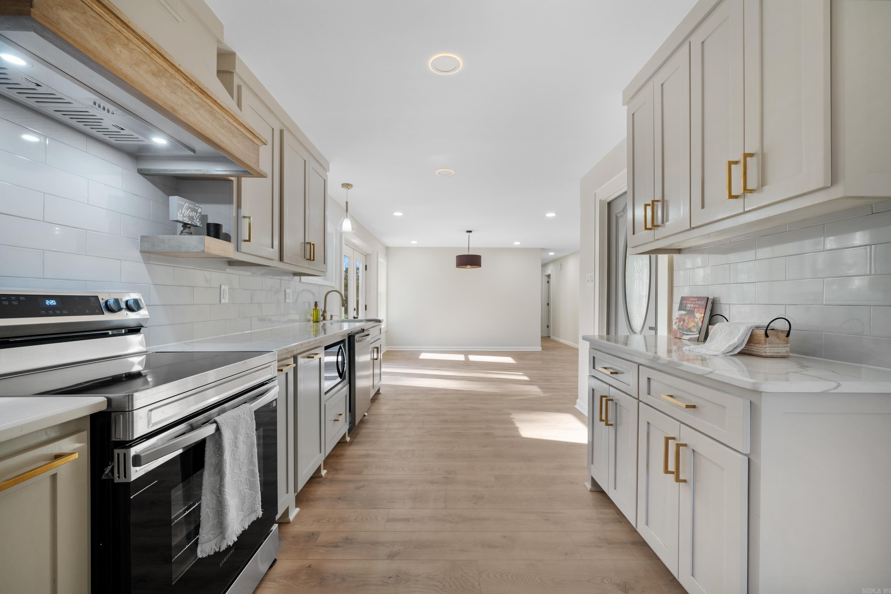 217 Windamere  Hot Springs, AR