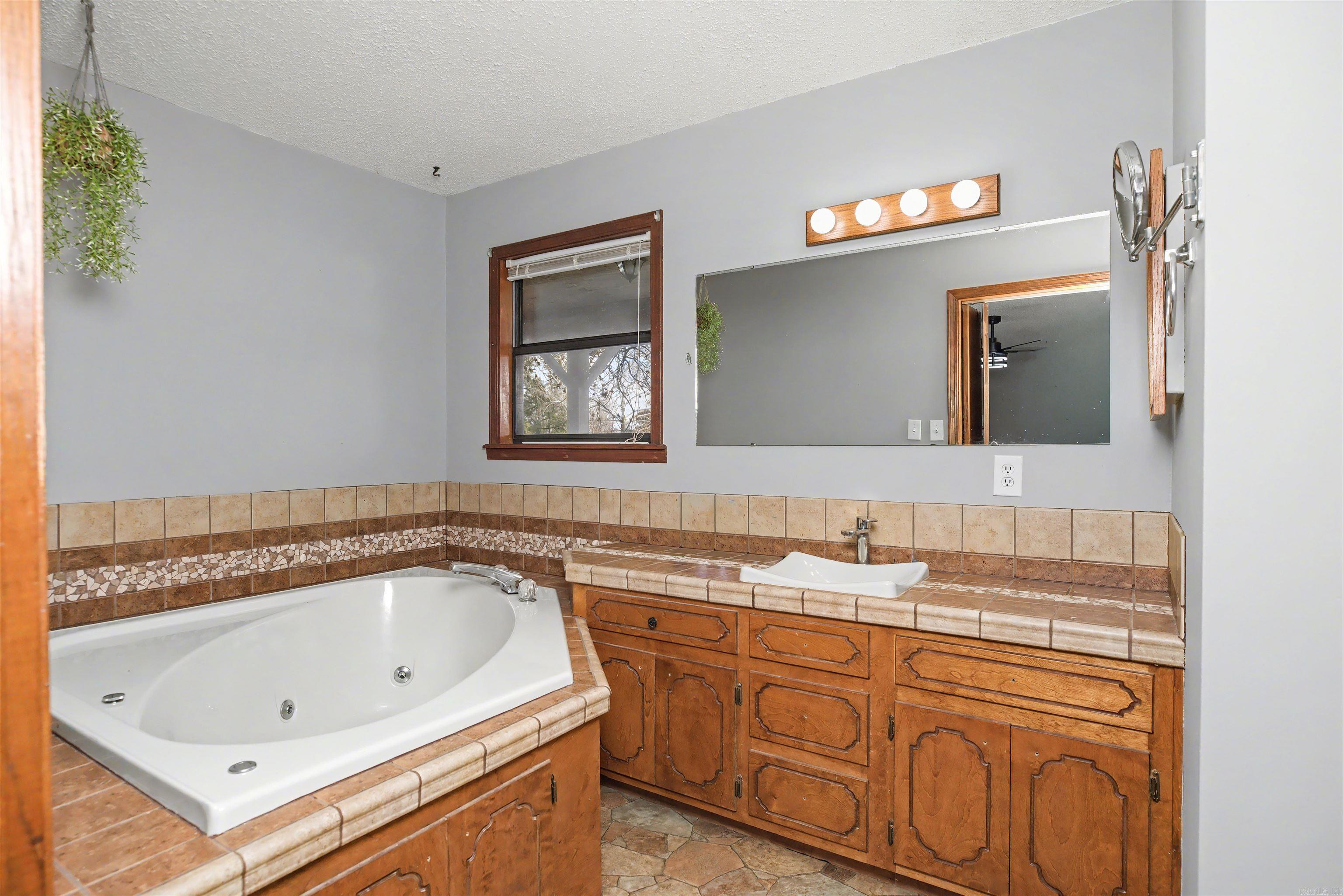 3223 Canal  White Hall, AR