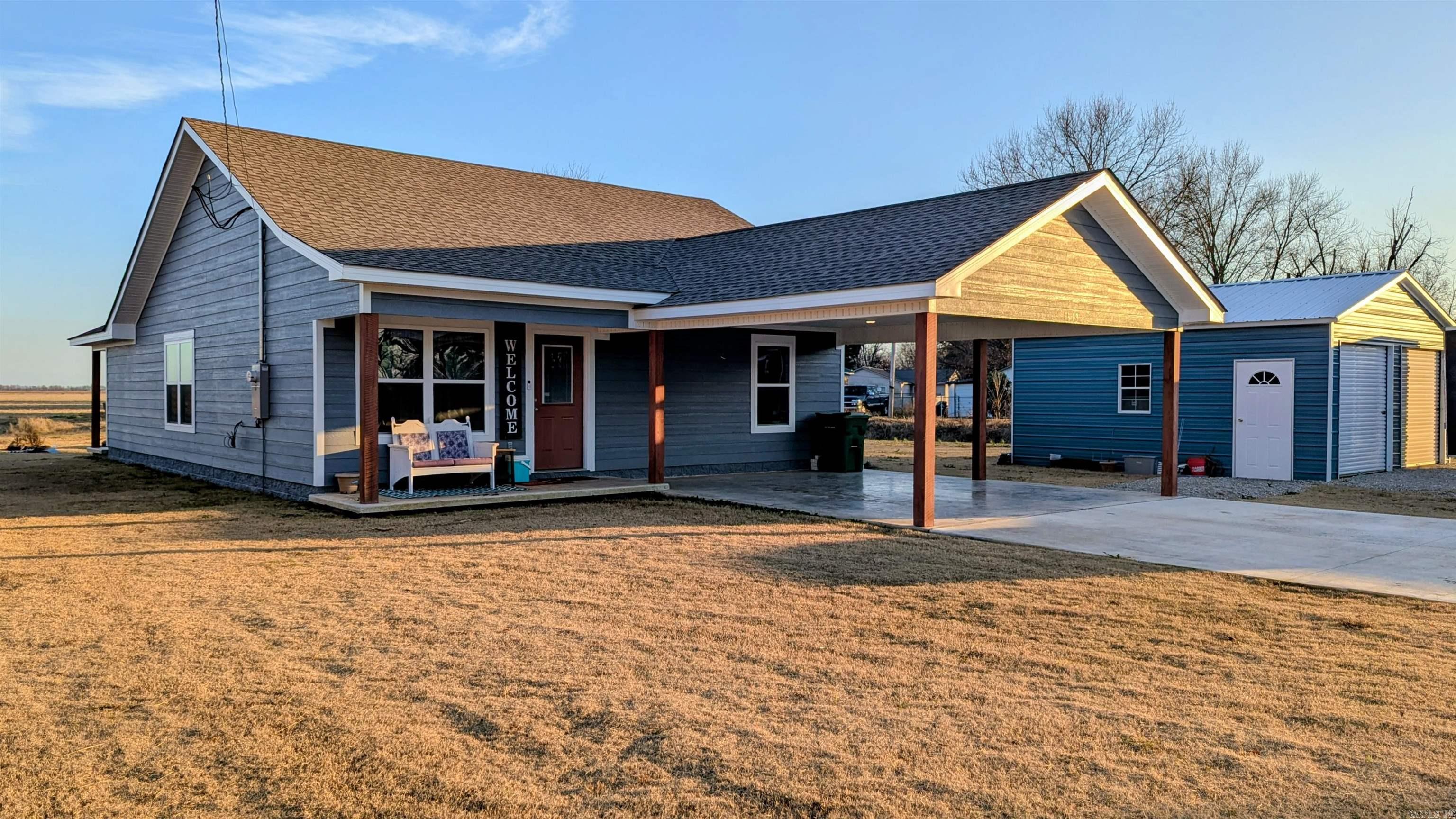 1813 SE Front Street  Hoxie, AR