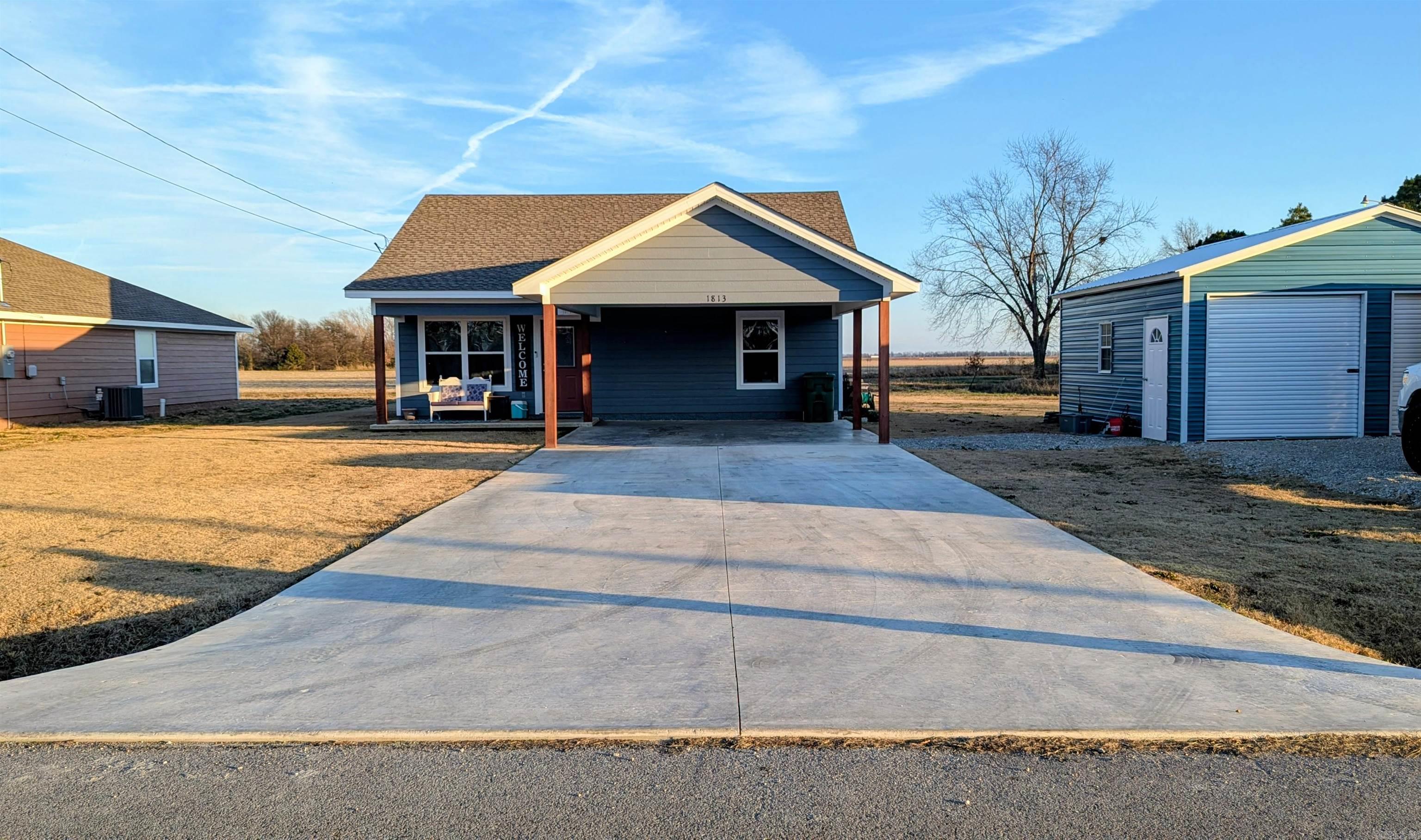 1813 SE Front Street  Hoxie, AR