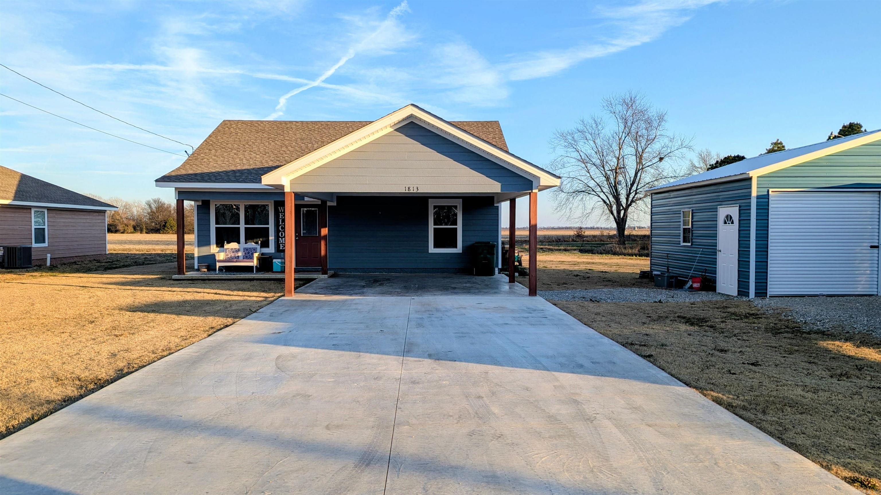 1813 SE Front Street  Hoxie, AR