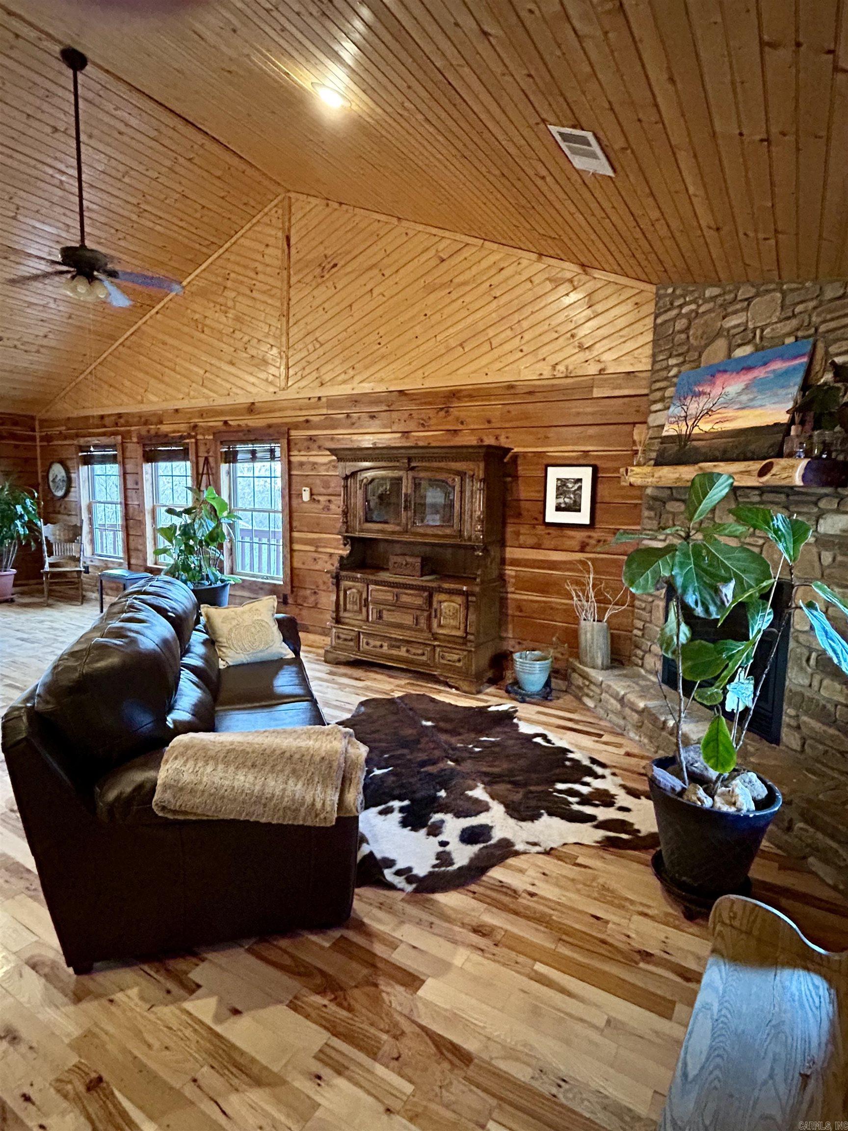 105 Green Meadow Road  Mountain View, AR