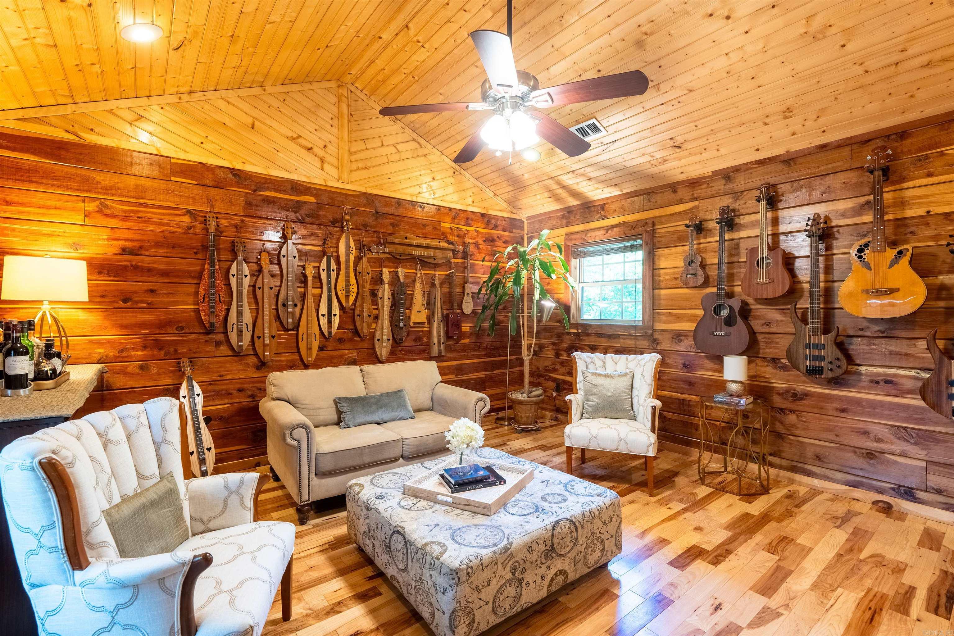 105 Green Meadow Road  Mountain View, AR