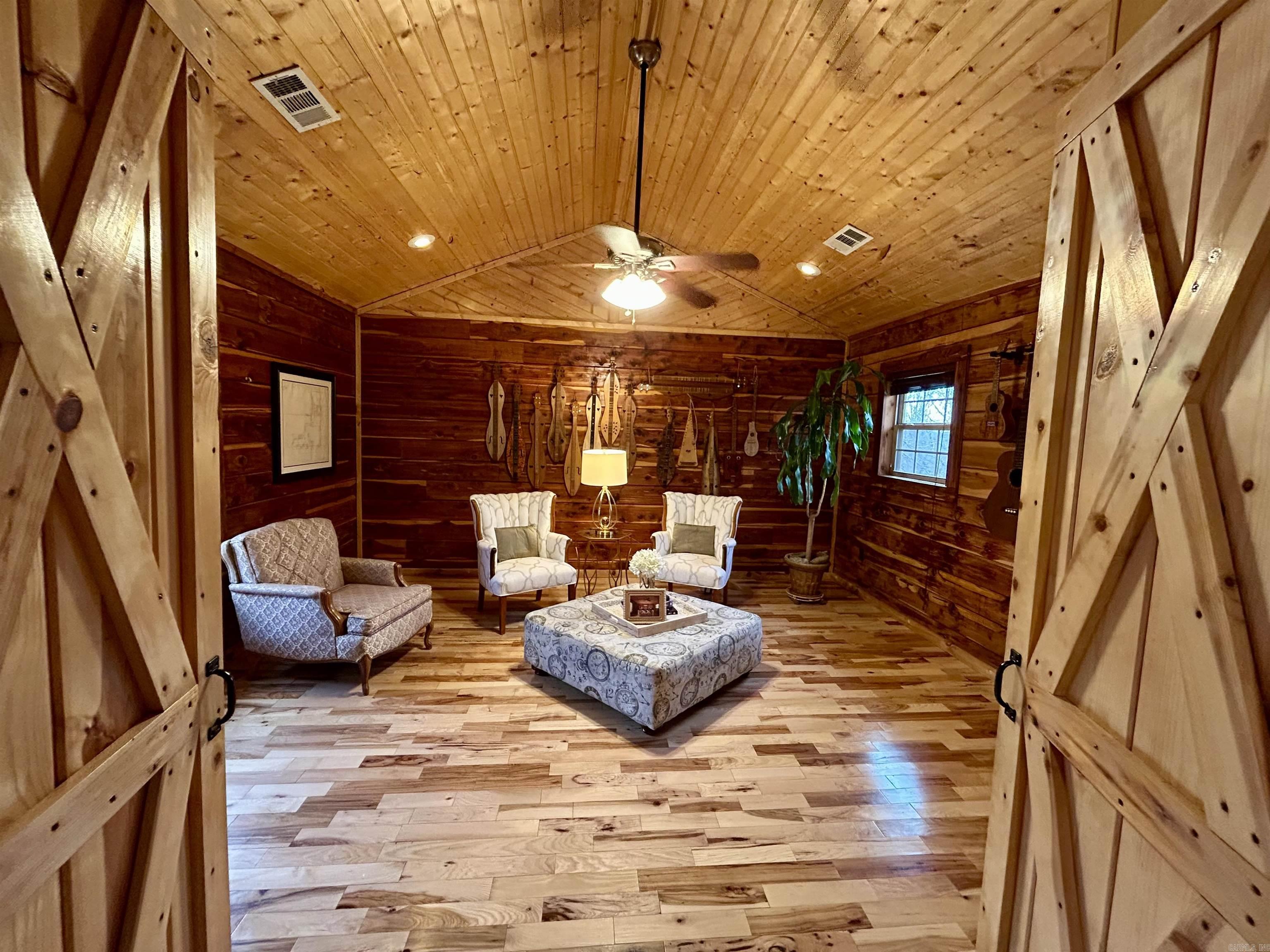 105 Green Meadow Road  Mountain View, AR