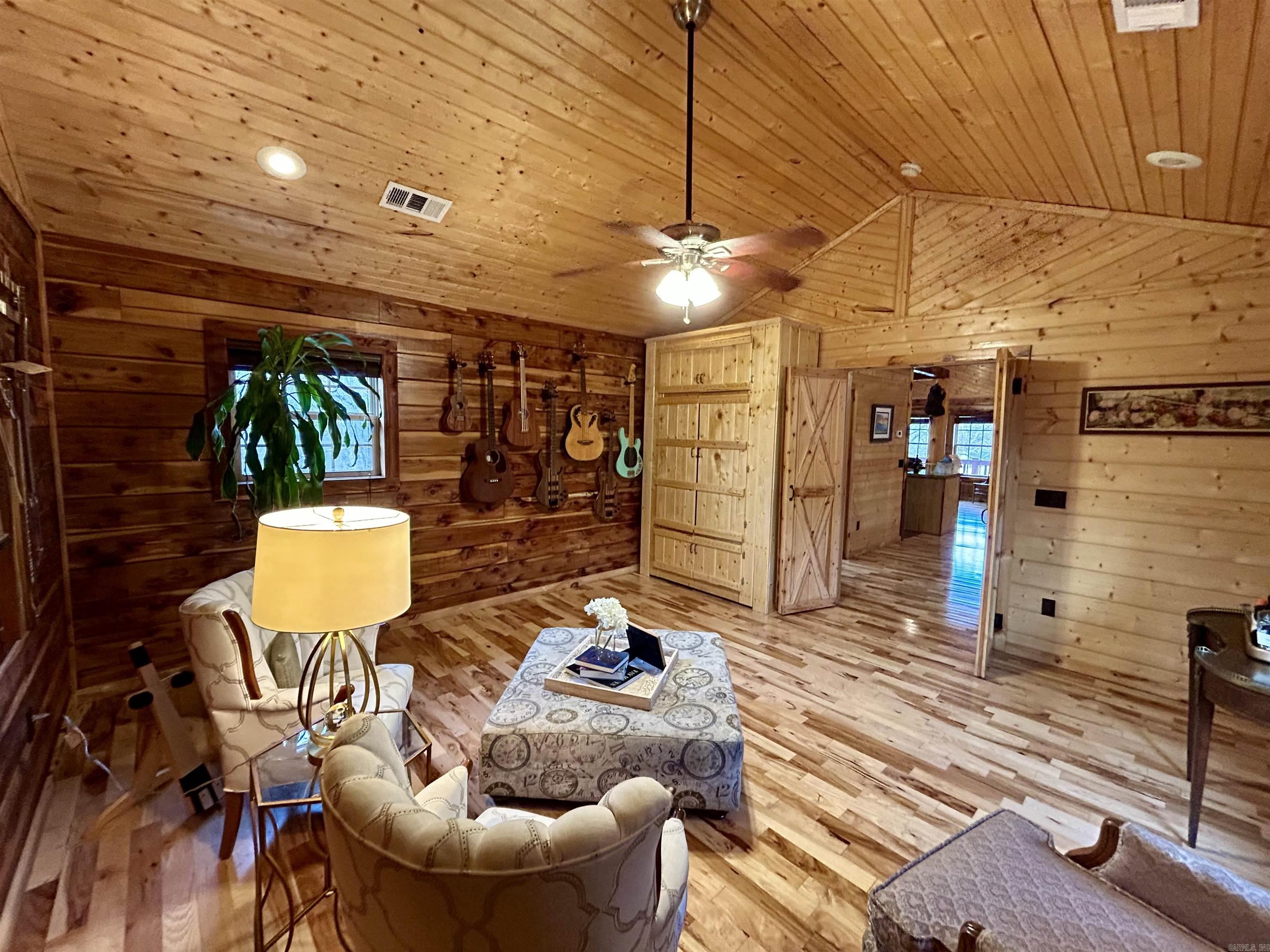 105 Green Meadow Road  Mountain View, AR