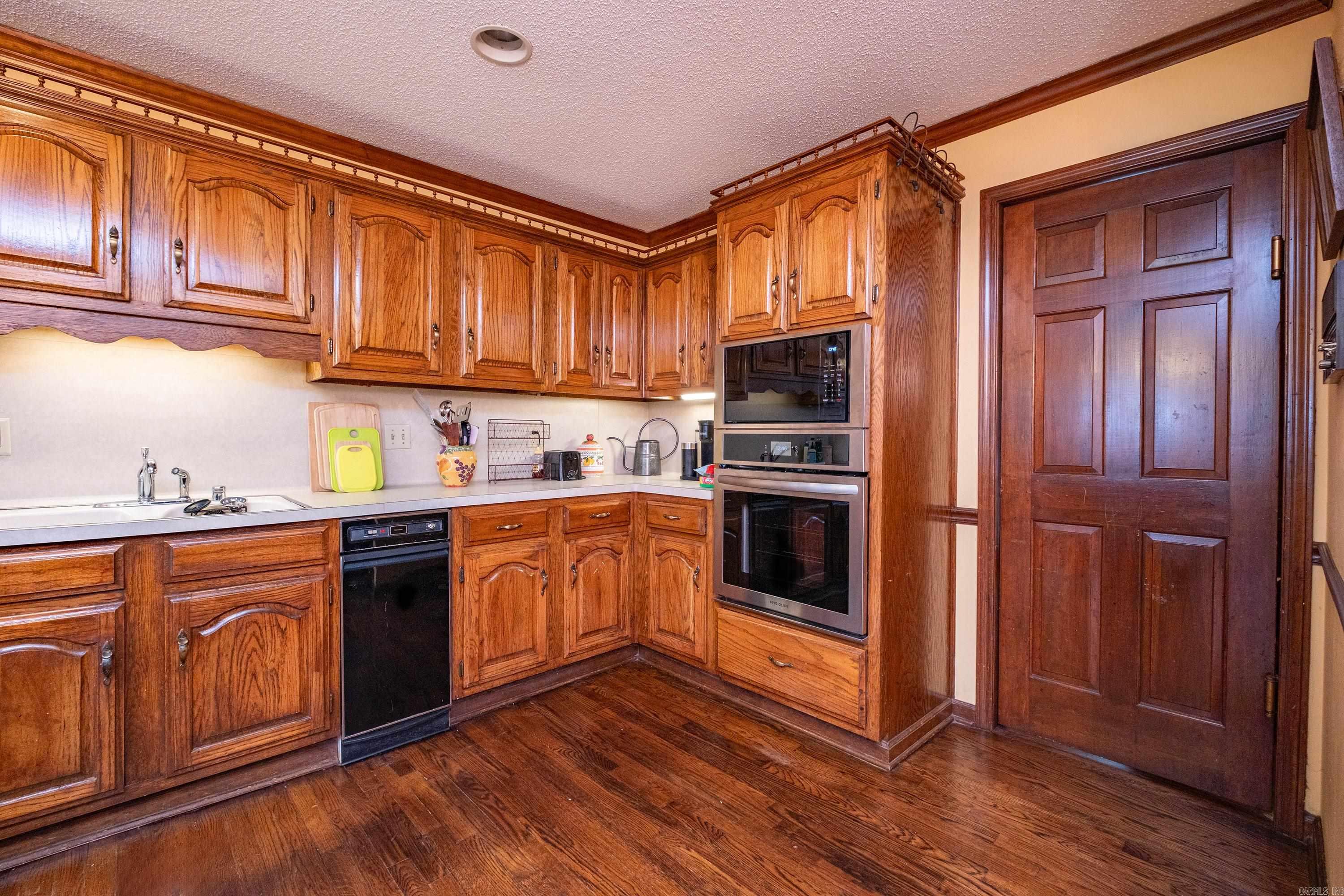 5916 North Hills  Sherwood, AR