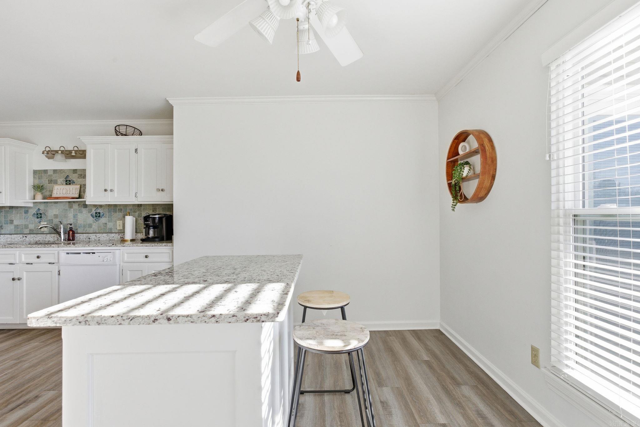 30 Summerland Ct  Little Rock, AR