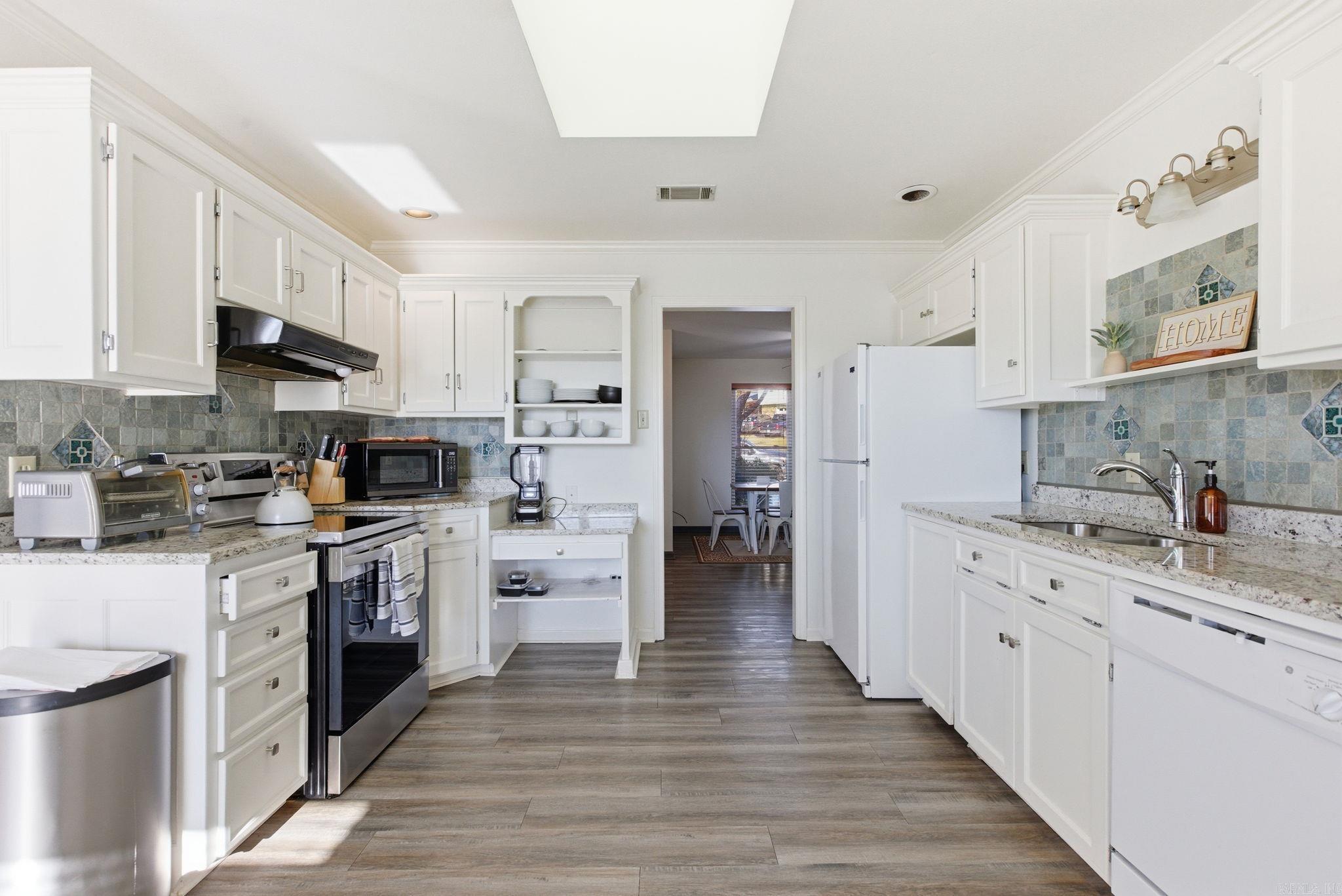 30 Summerland Ct  Little Rock, AR