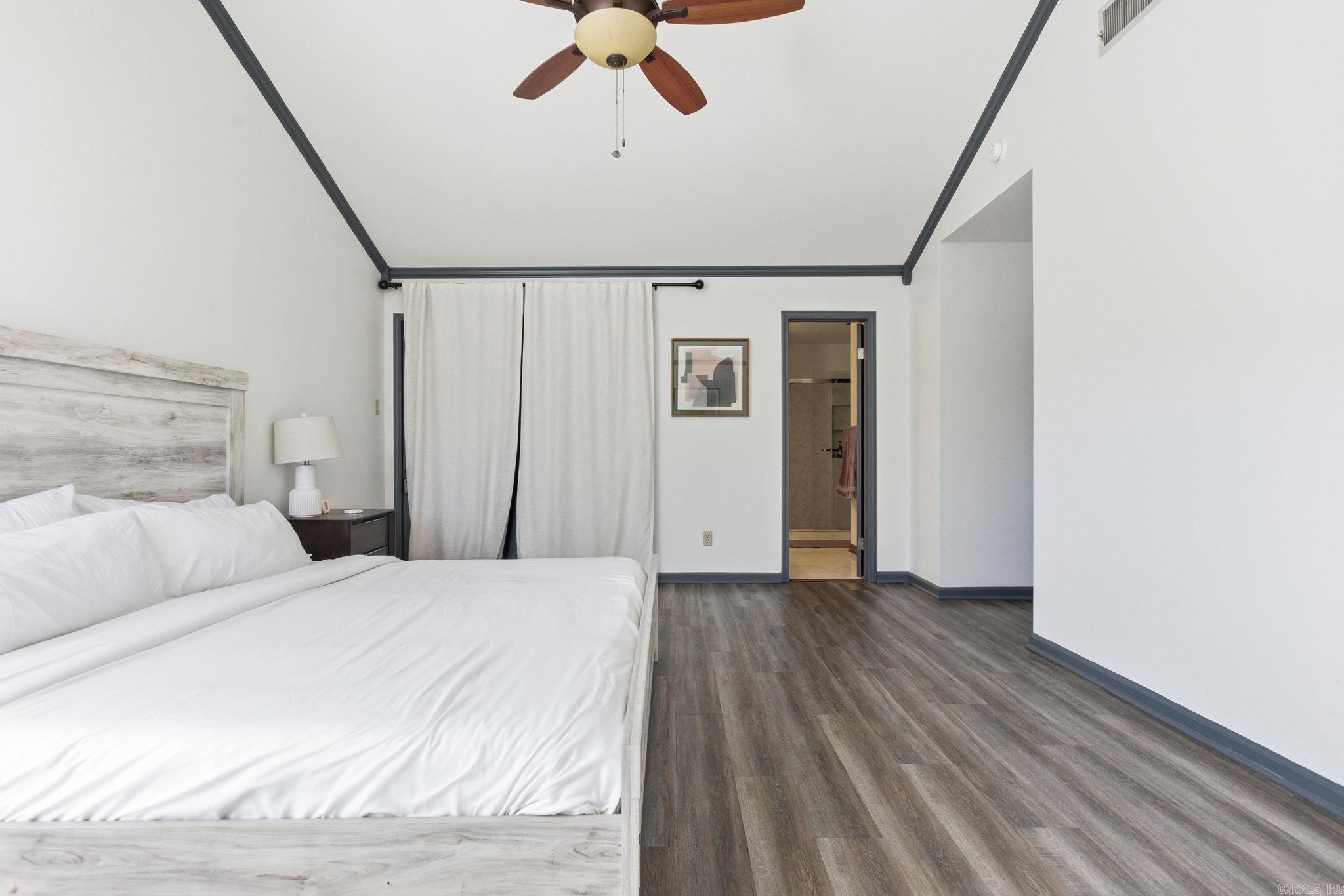 30 Summerland Ct  Little Rock, AR