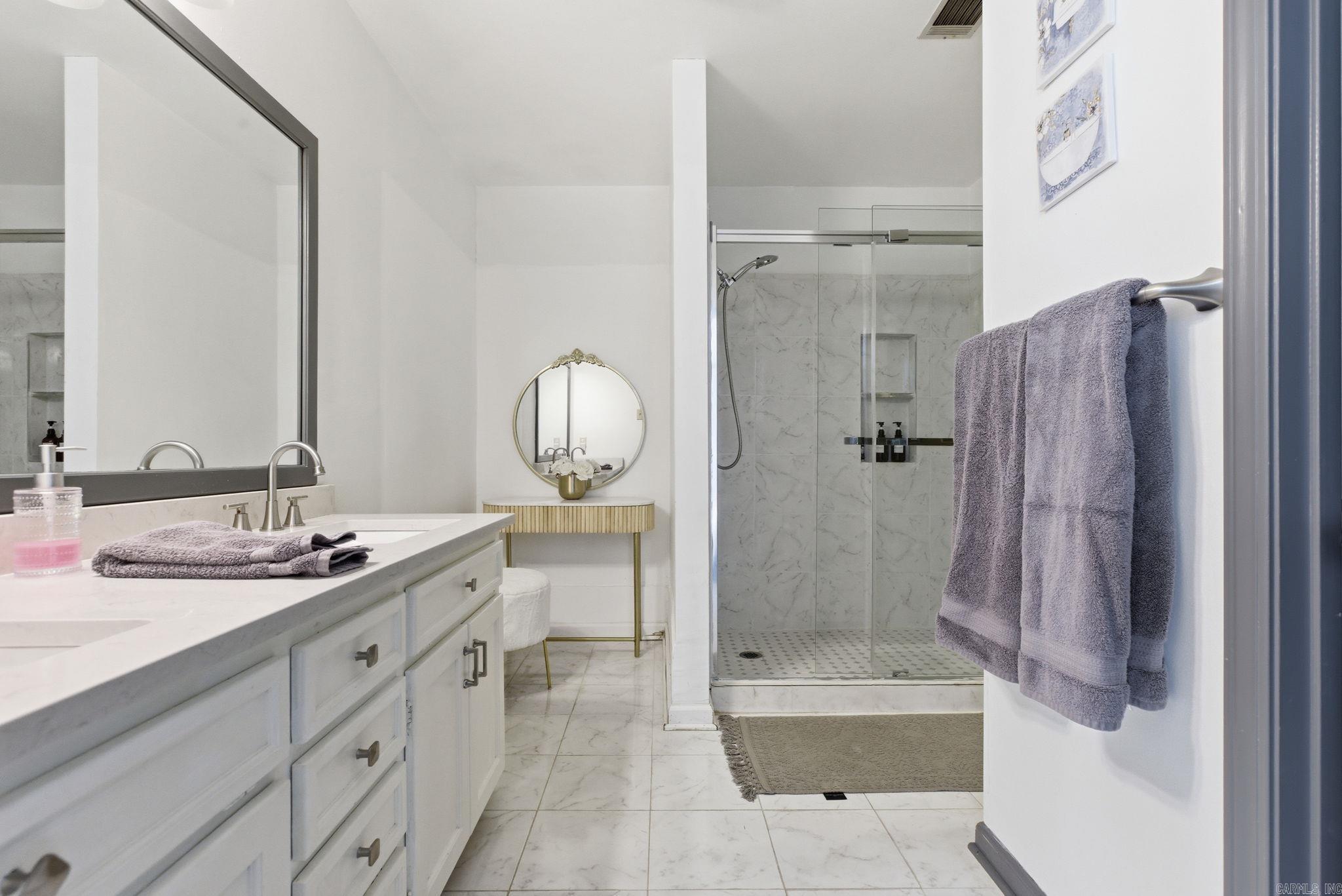 30 Summerland Ct  Little Rock, AR