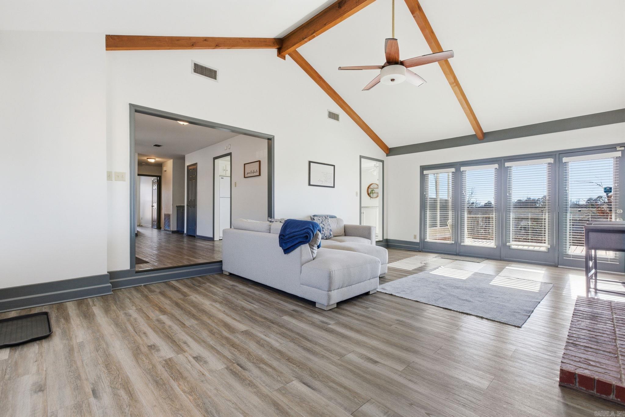 30 Summerland Ct  Little Rock, AR