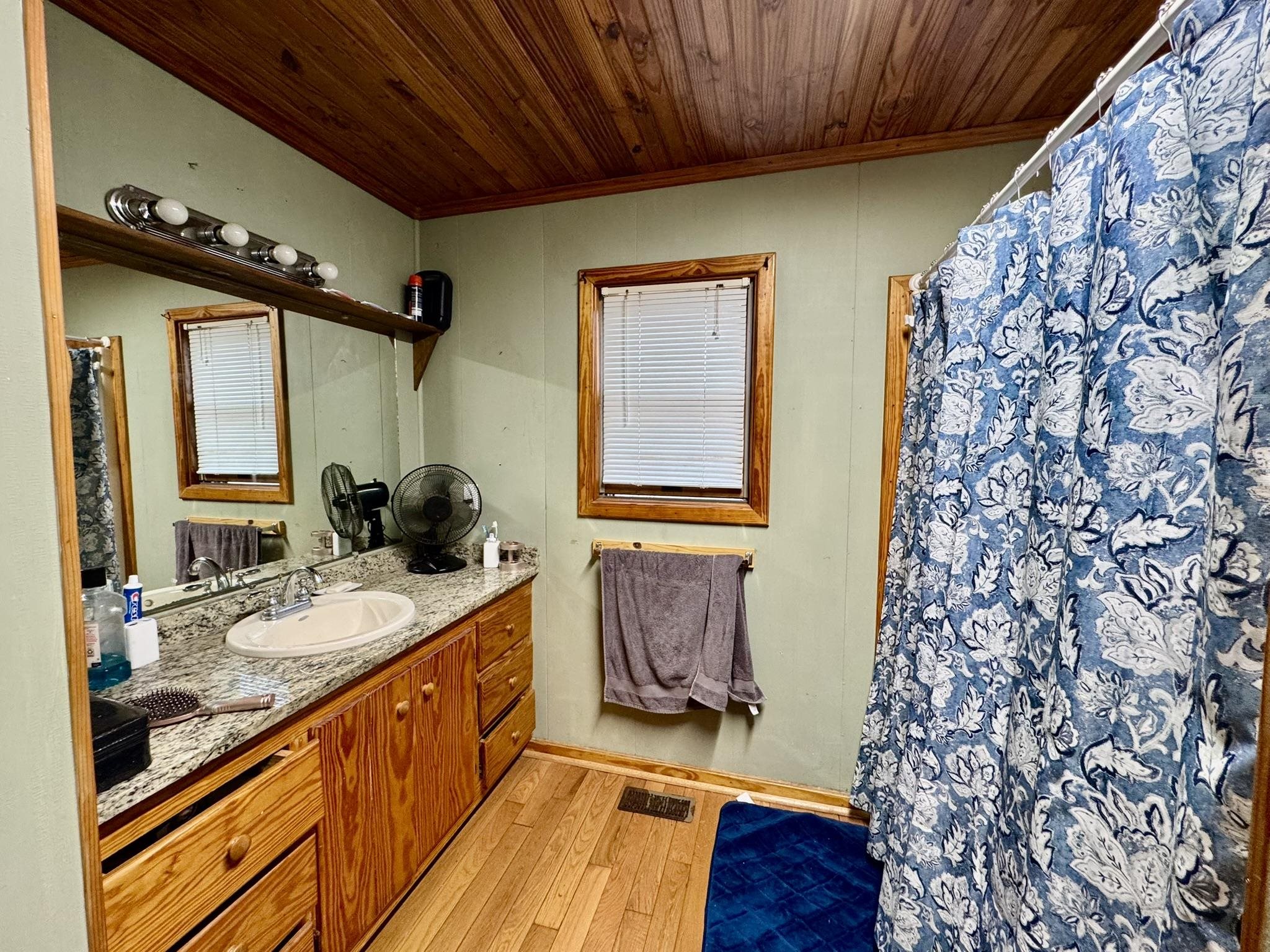 404 Bone Island Road  Melbourne, AR