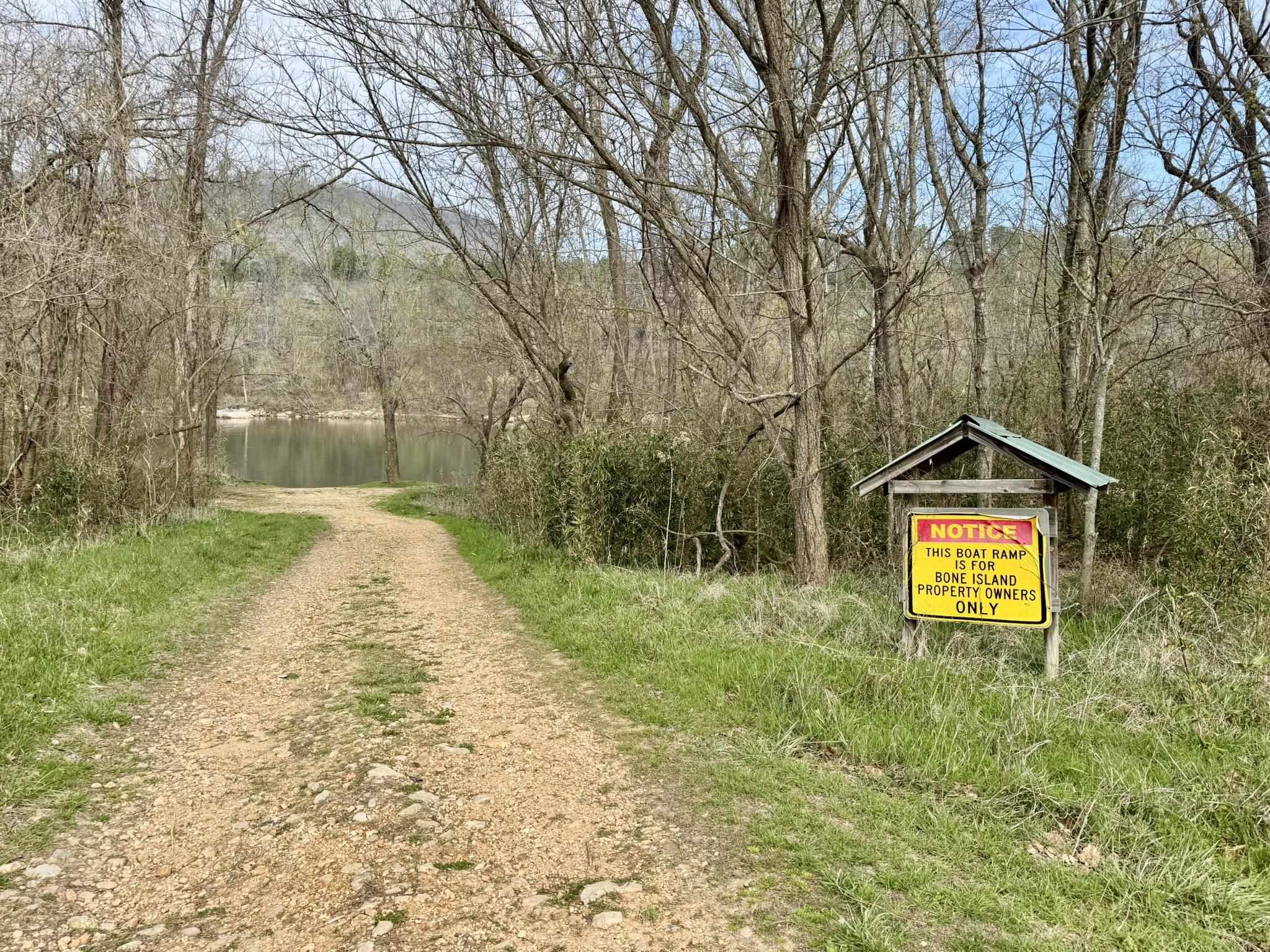 404 Bone Island Road Melbourne, AR 72556