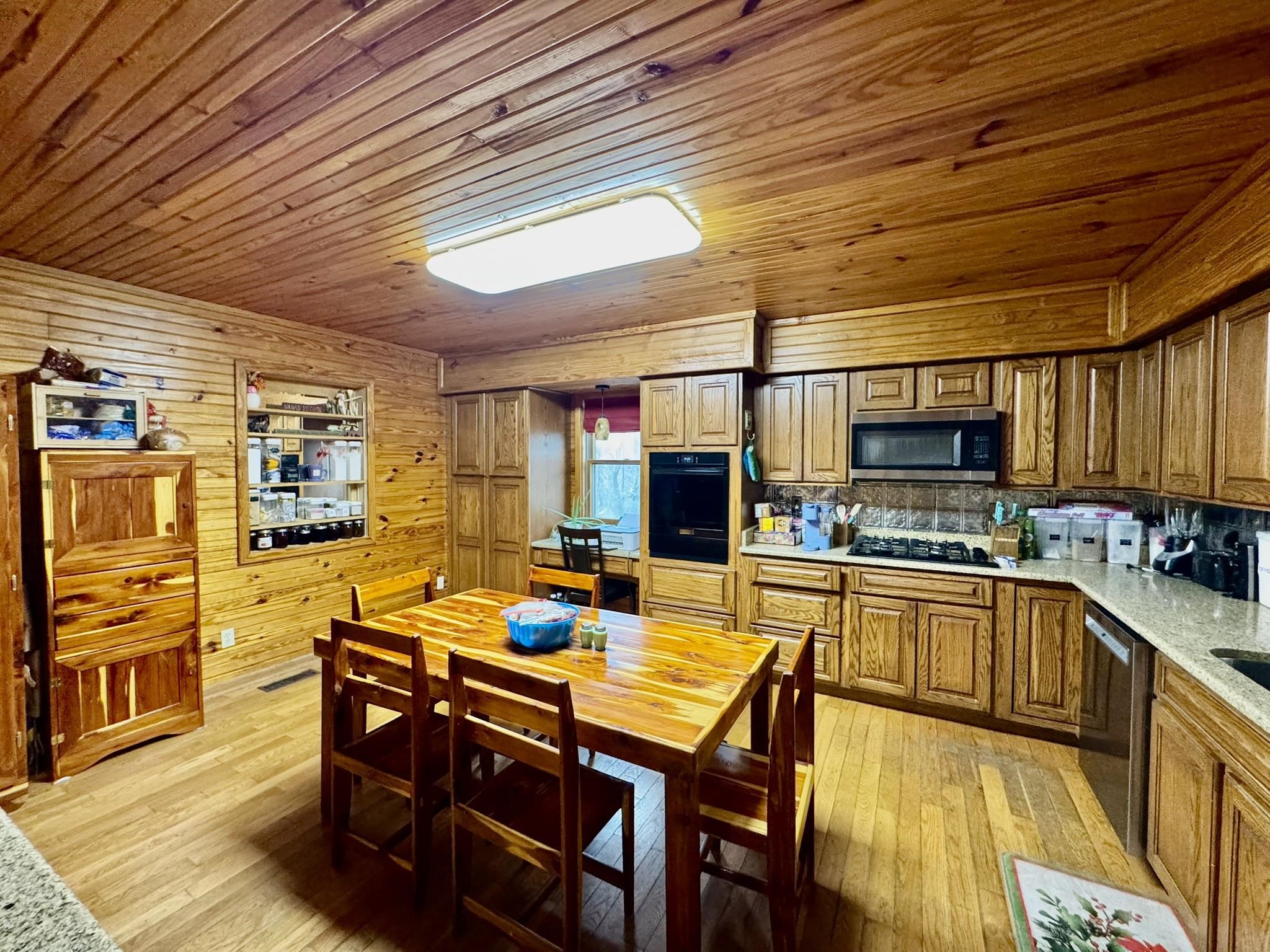 404 Bone Island Road  Melbourne, AR