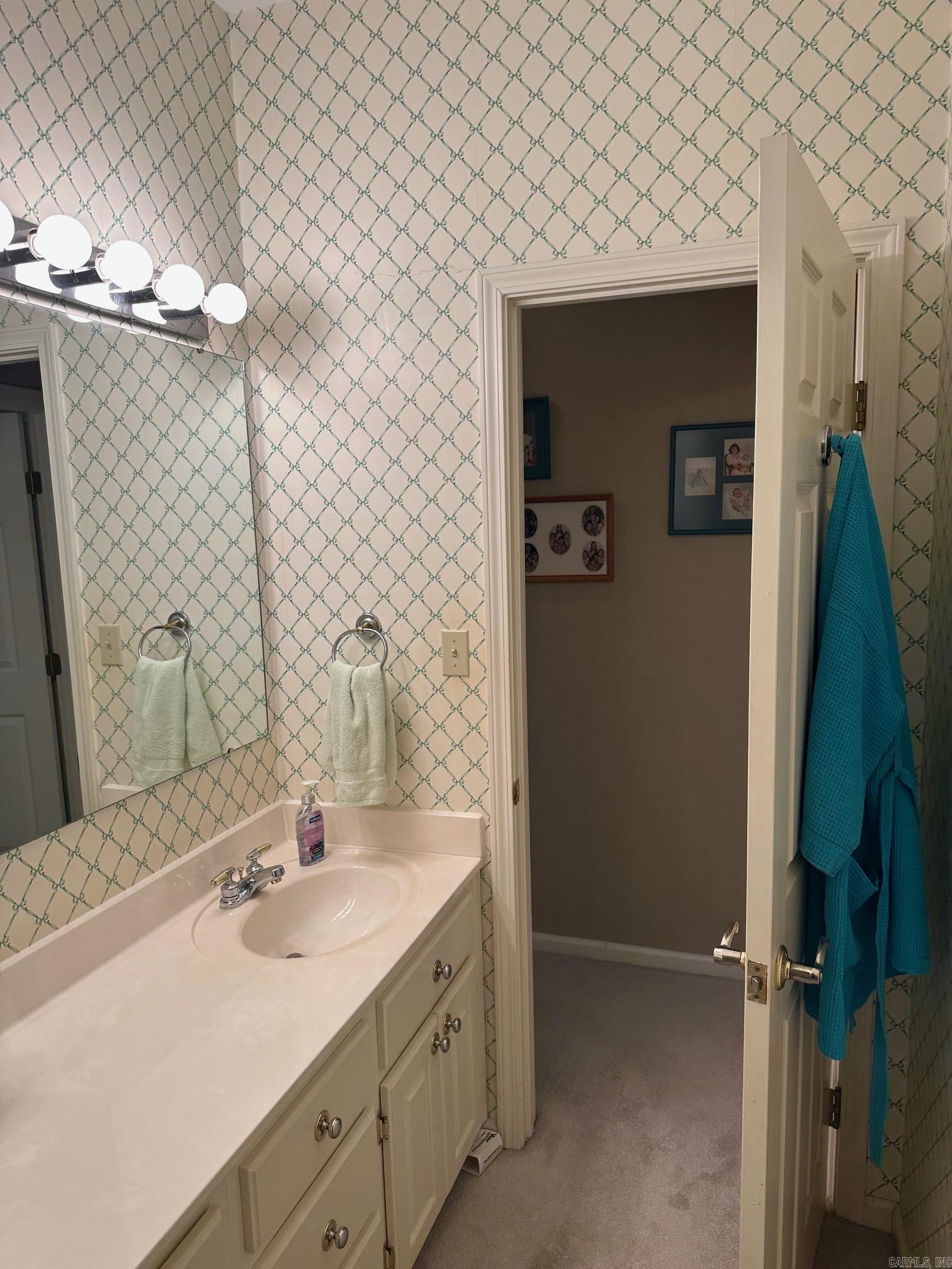 1107 S Tyler  DeWitt, AR