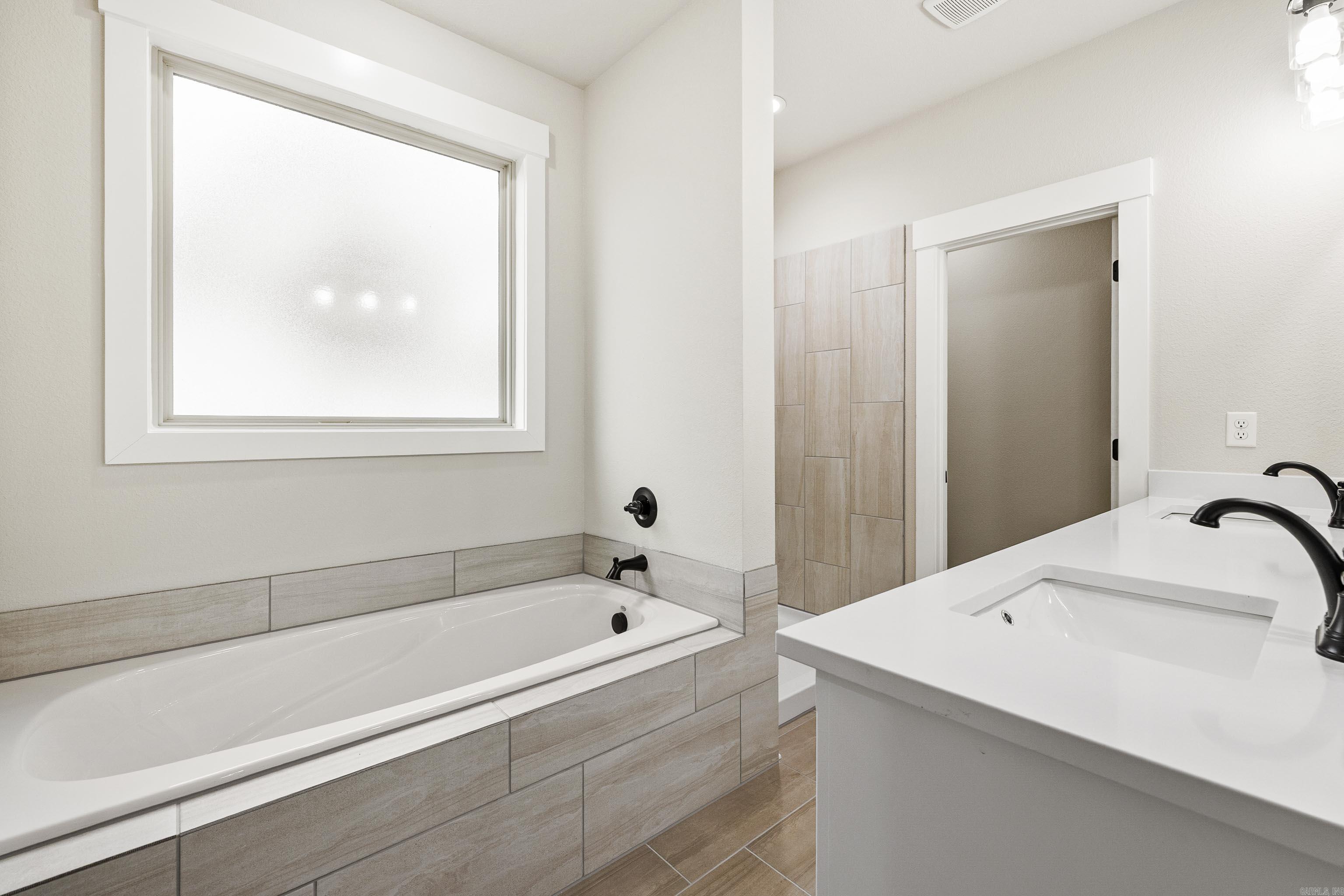 10376 Narrows  Benton, AR