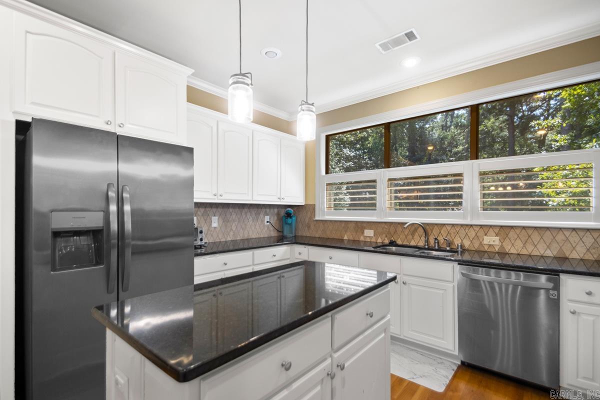 28 Bronte  Little Rock, AR