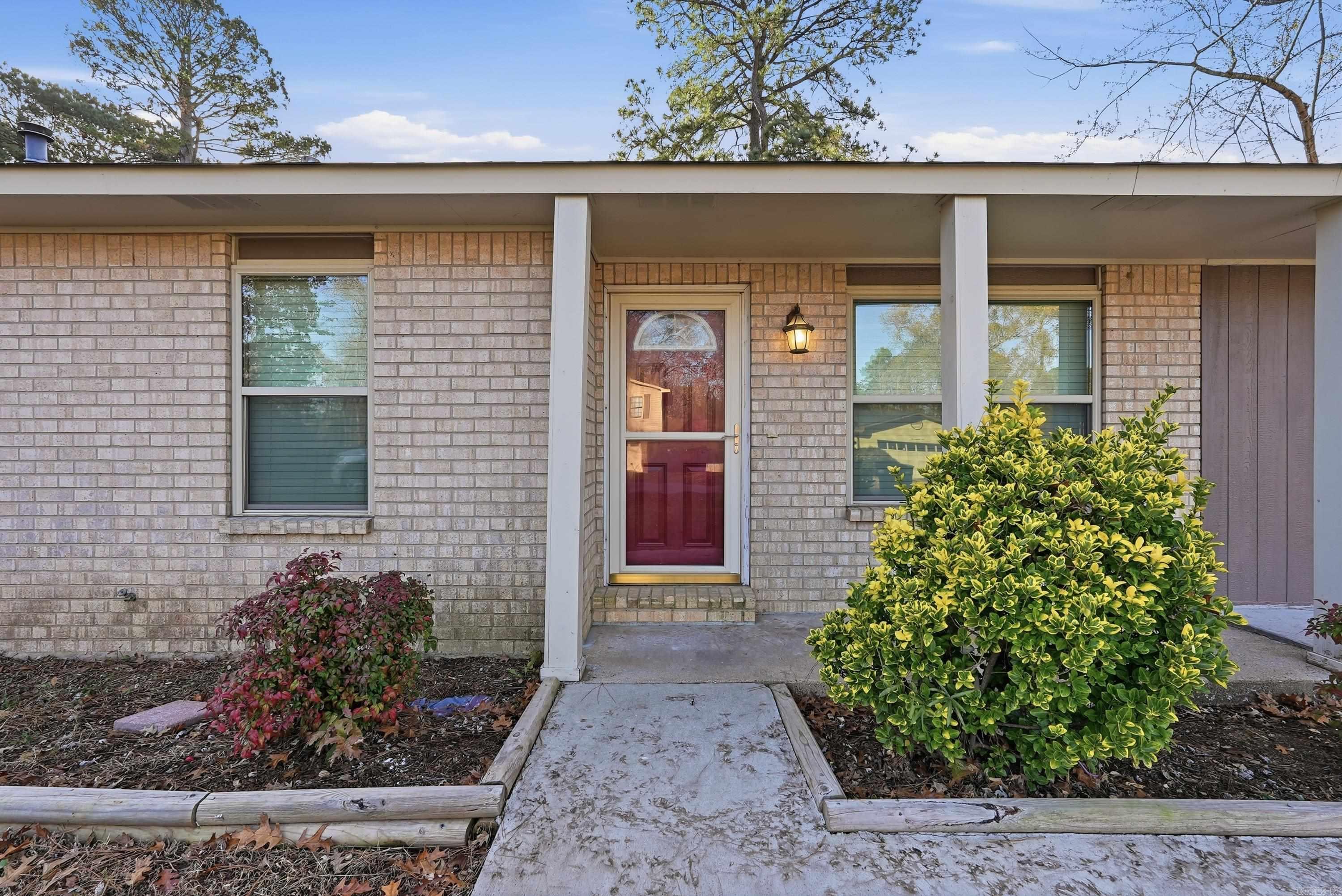 406 Ridgelea Ave  Sherwood, AR