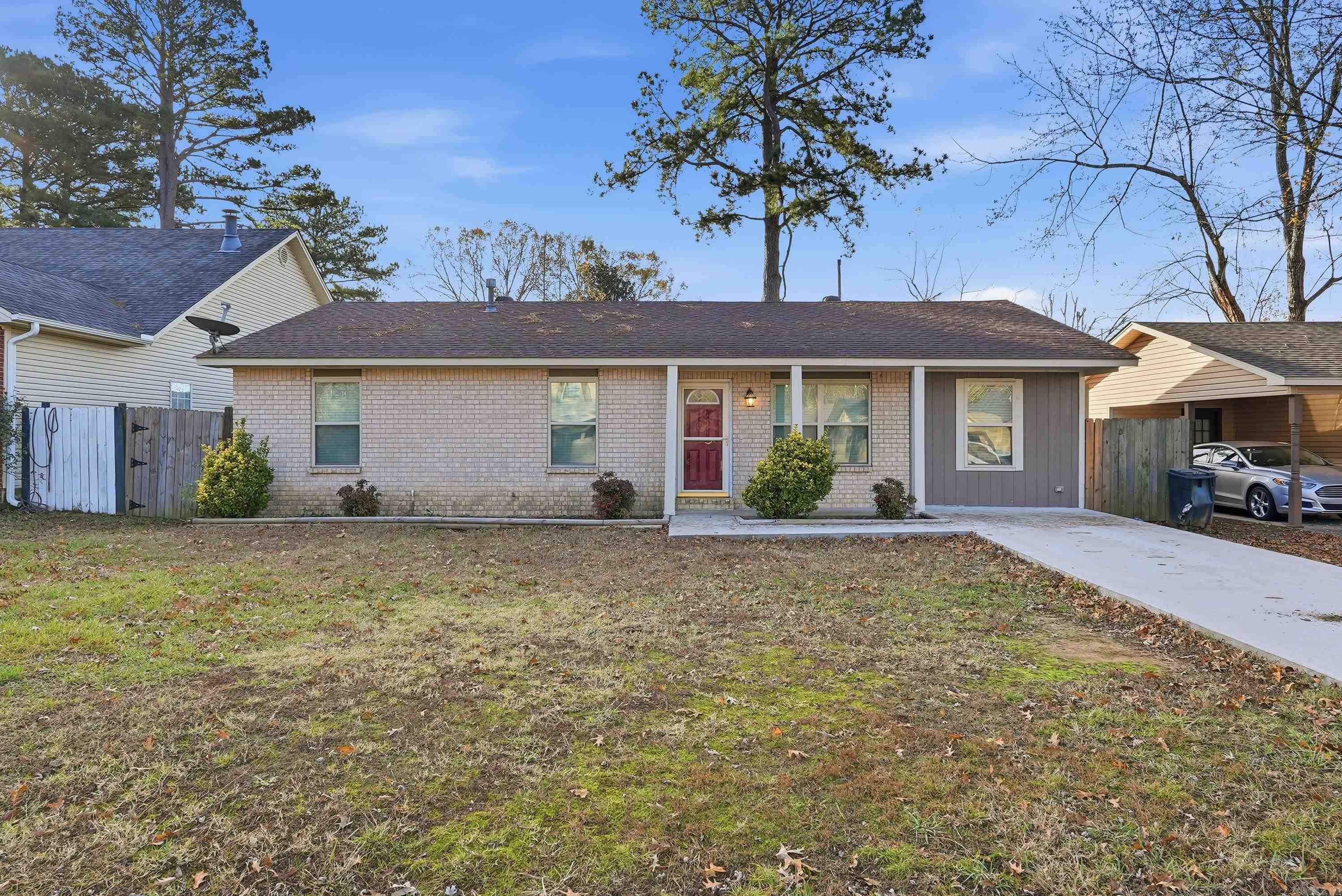 406 Ridgelea Ave  Sherwood, AR