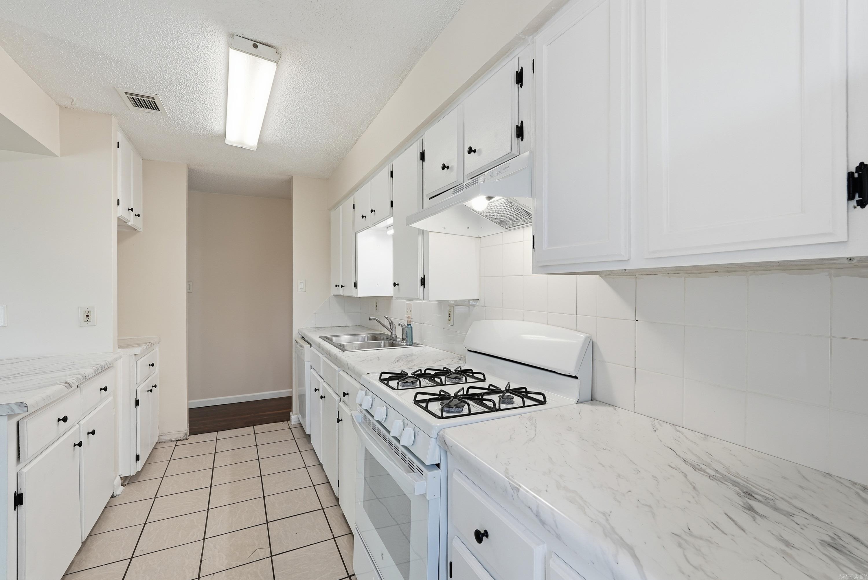 406 Ridgelea Ave  Sherwood, AR