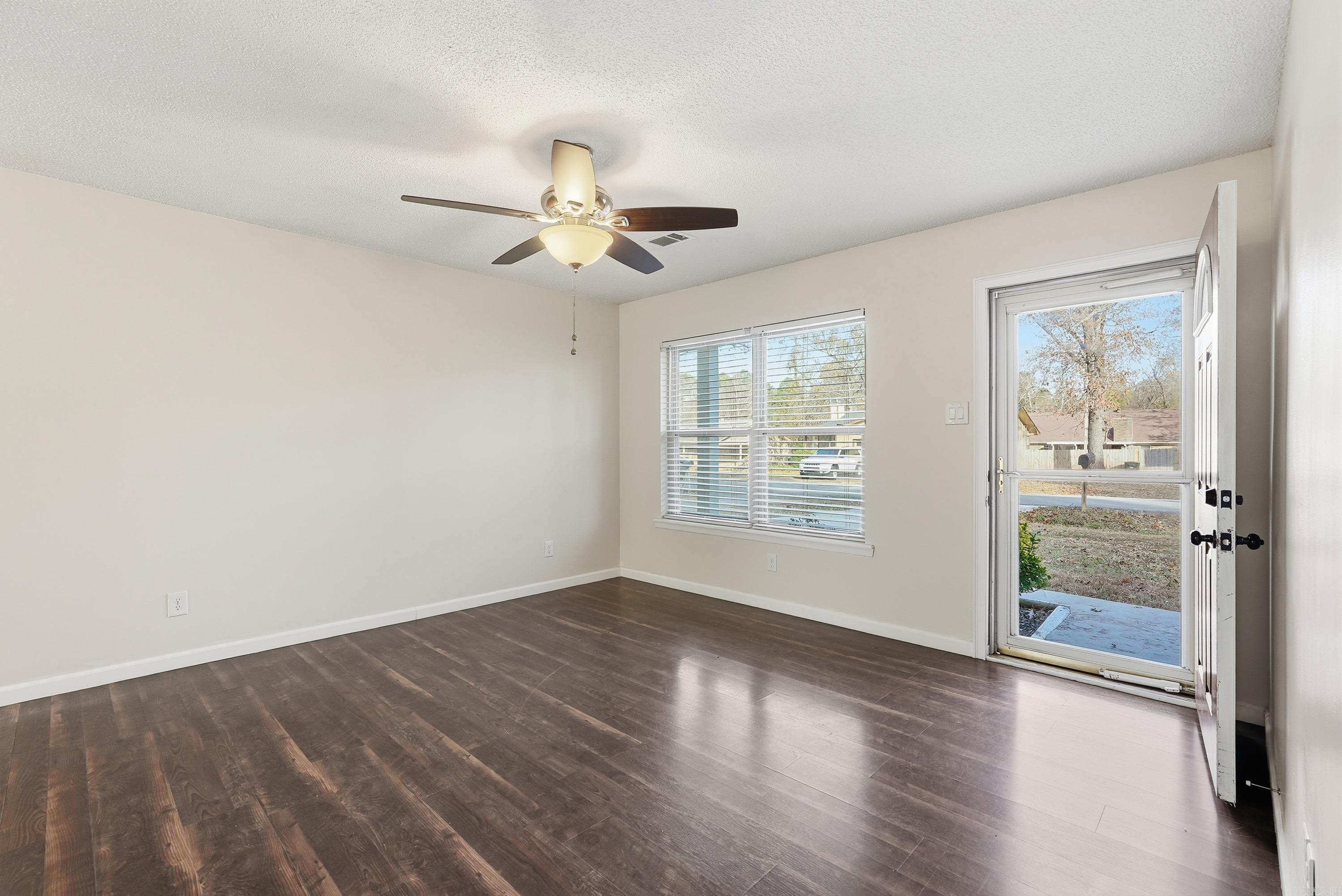 406 Ridgelea Ave  Sherwood, AR