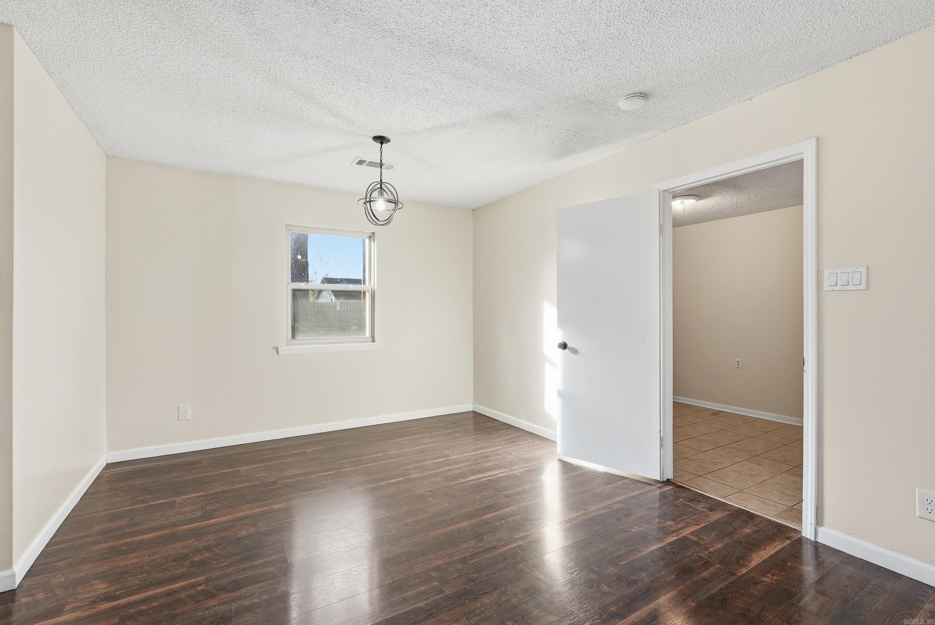 406 Ridgelea Ave  Sherwood, AR