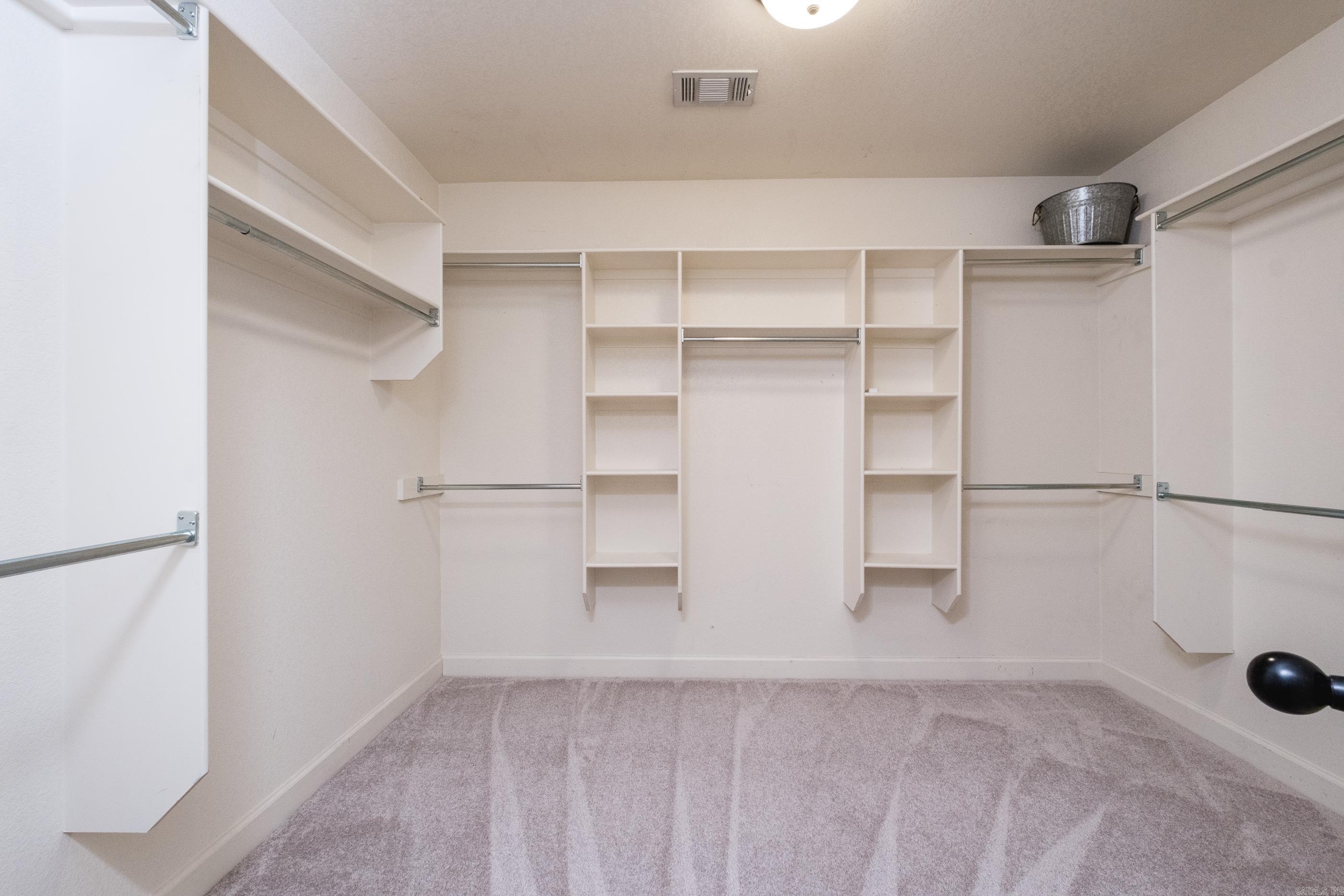 1194 Oak Glenn Loop  Bryant, AR