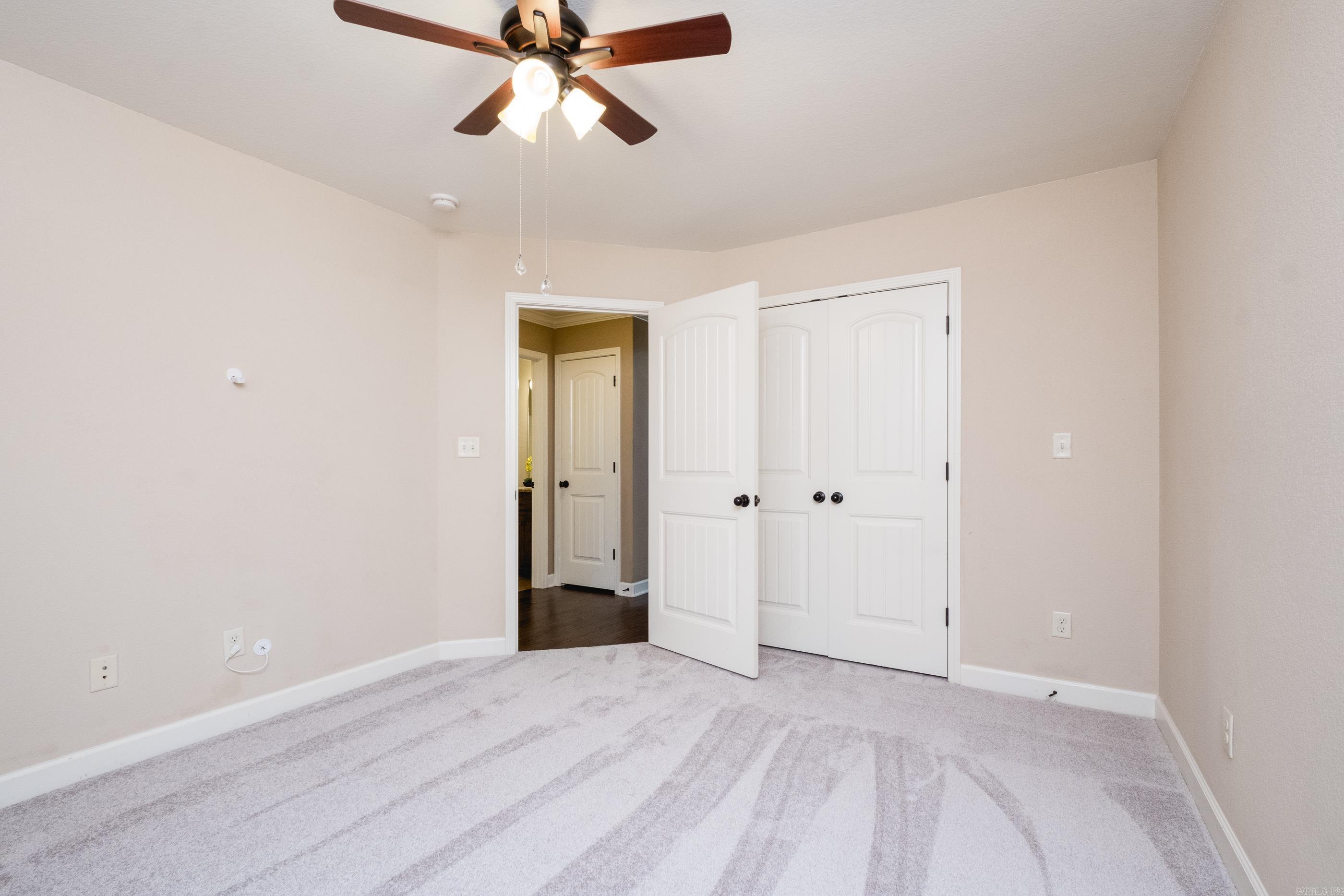 1194 Oak Glenn Loop  Bryant, AR