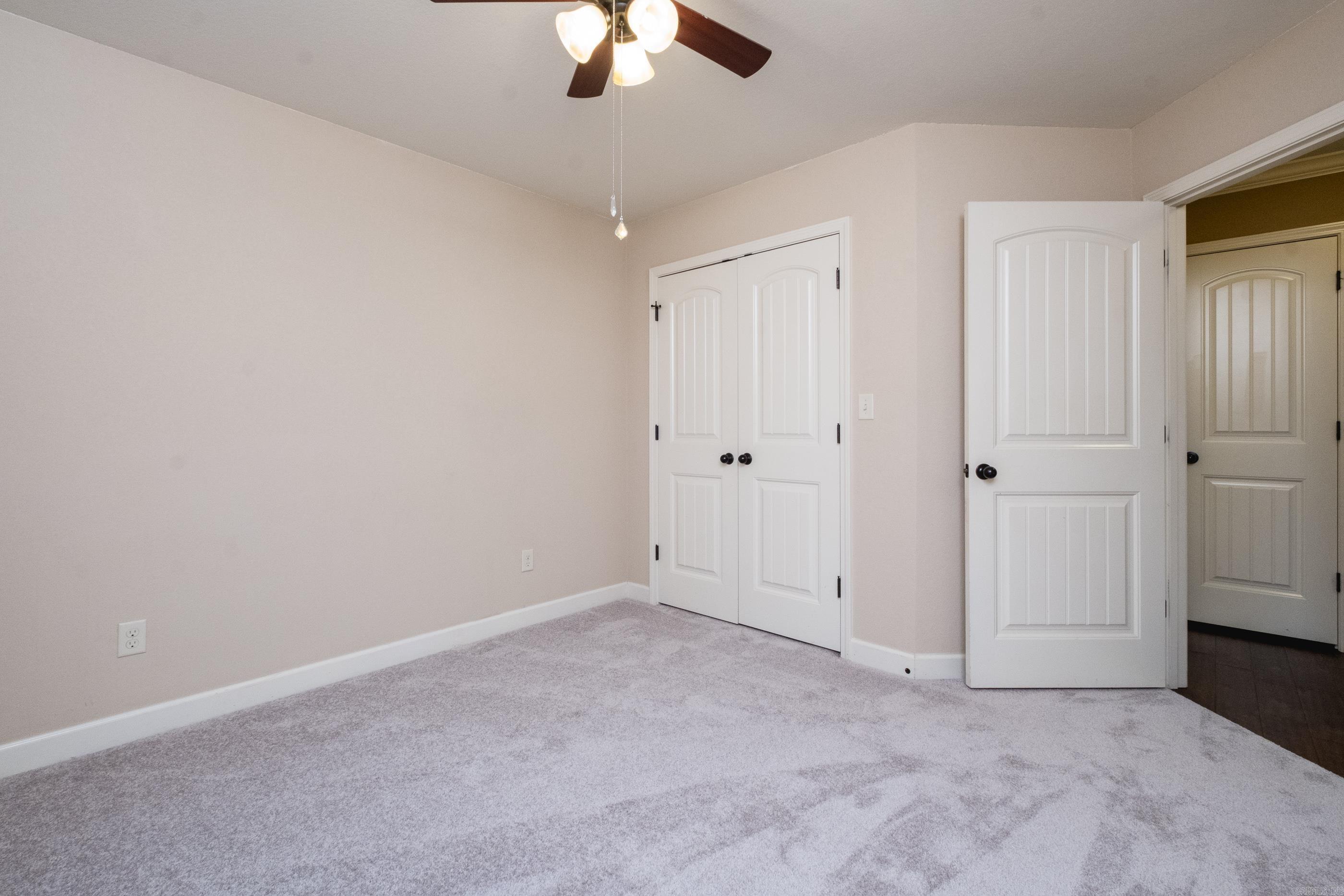 1194 Oak Glenn Loop  Bryant, AR