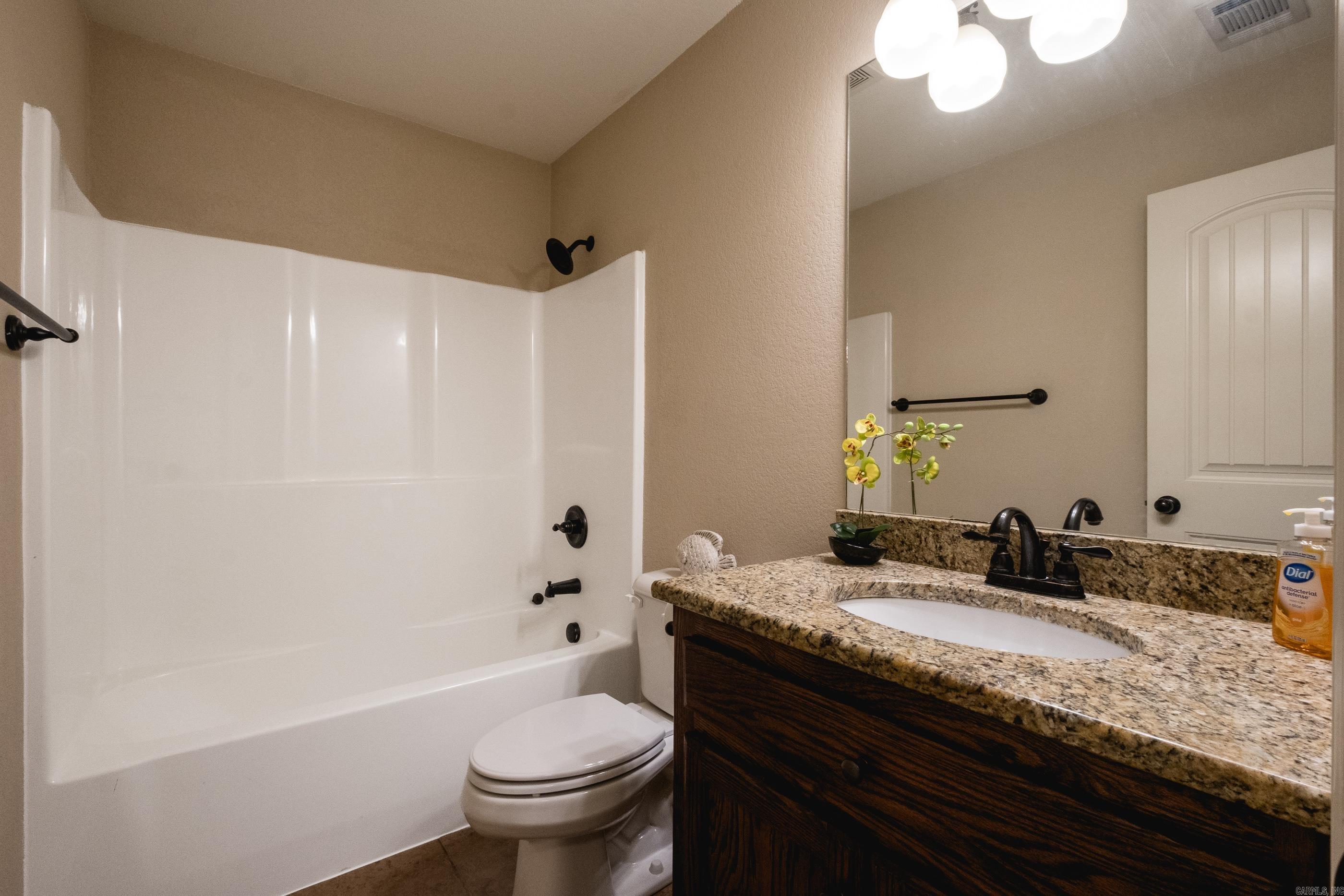 1194 Oak Glenn Loop  Bryant, AR