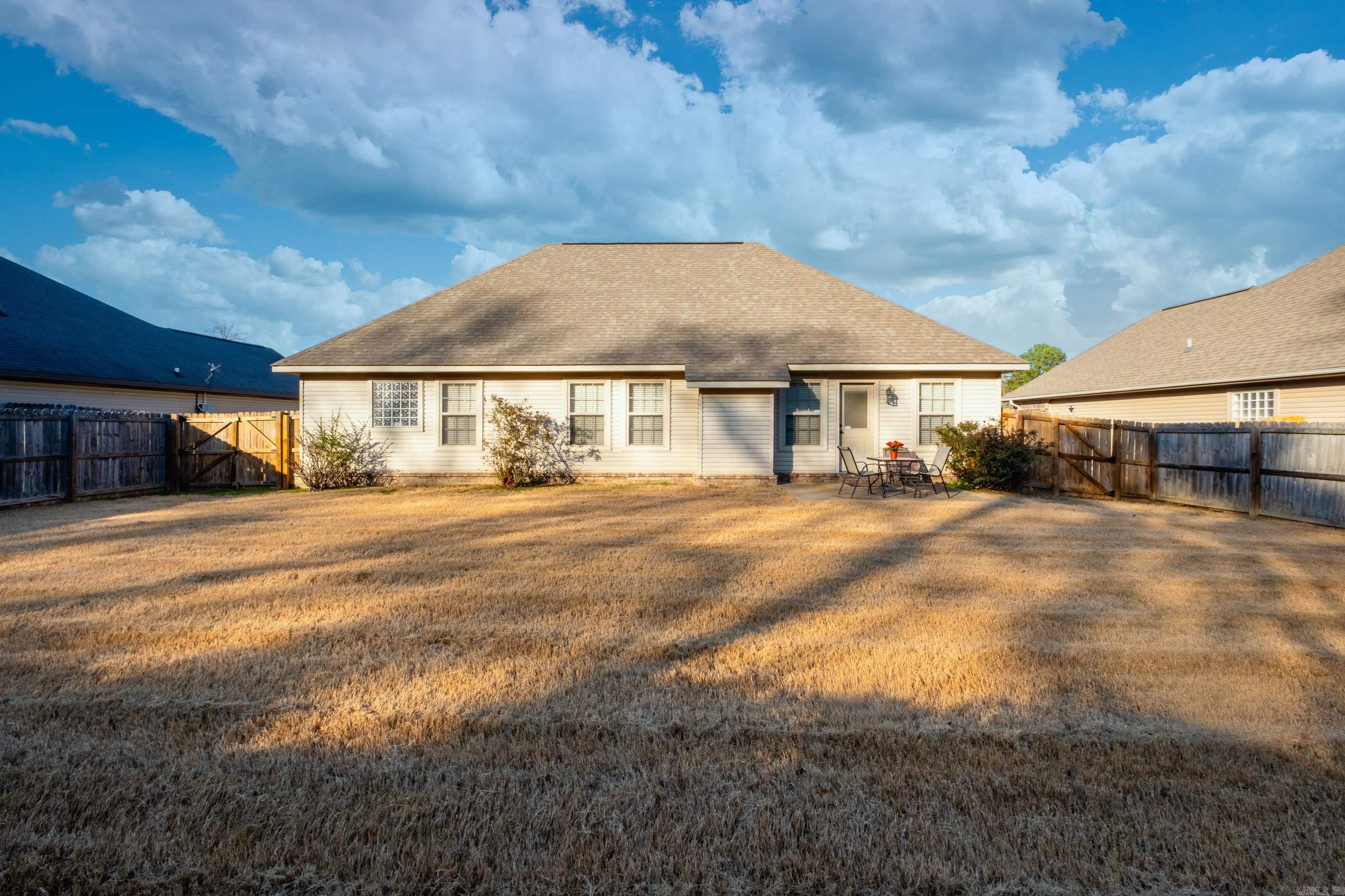 1194 Oak Glenn Loop  Bryant, AR