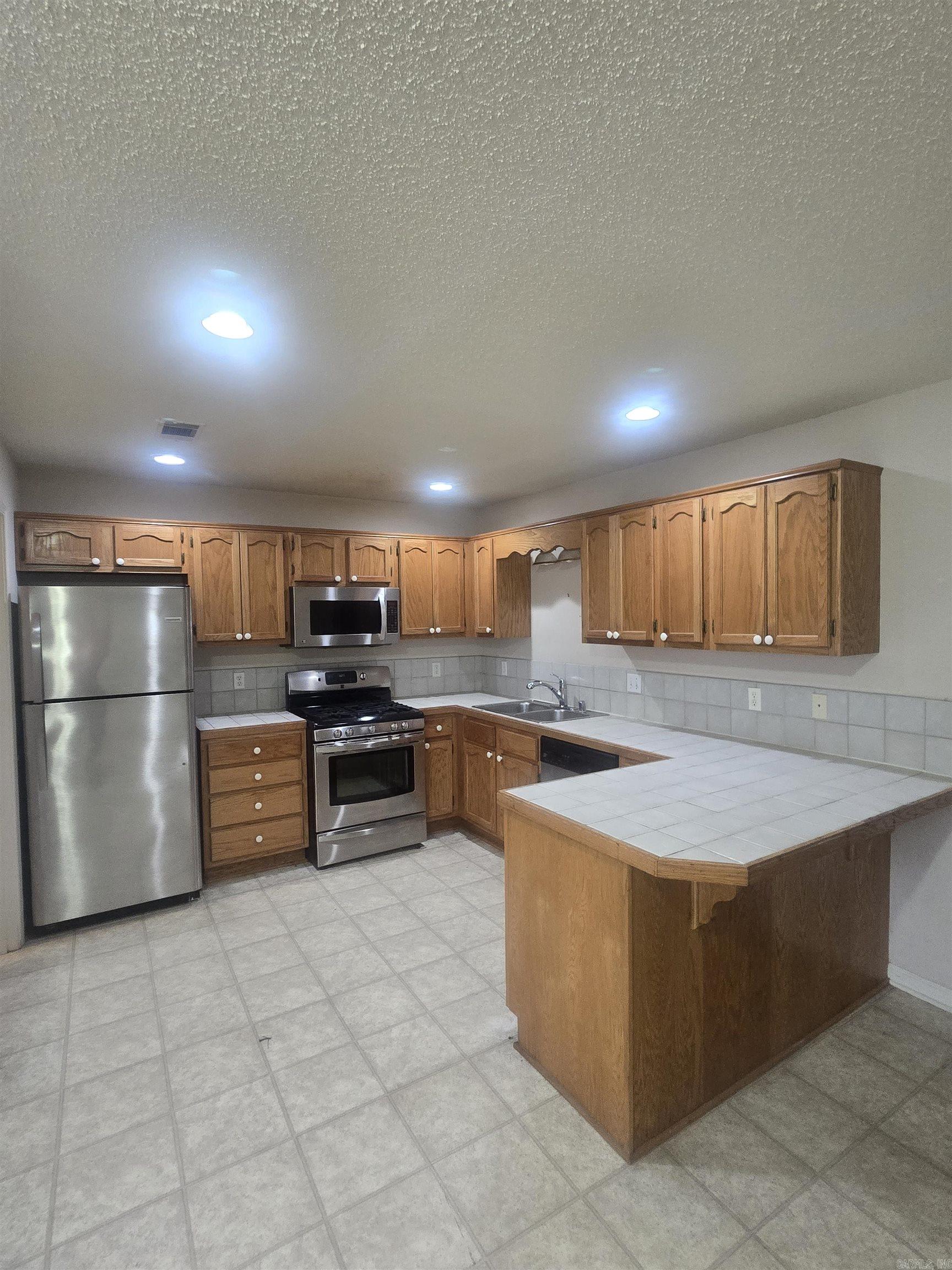 2921 Henson  Bryant, AR