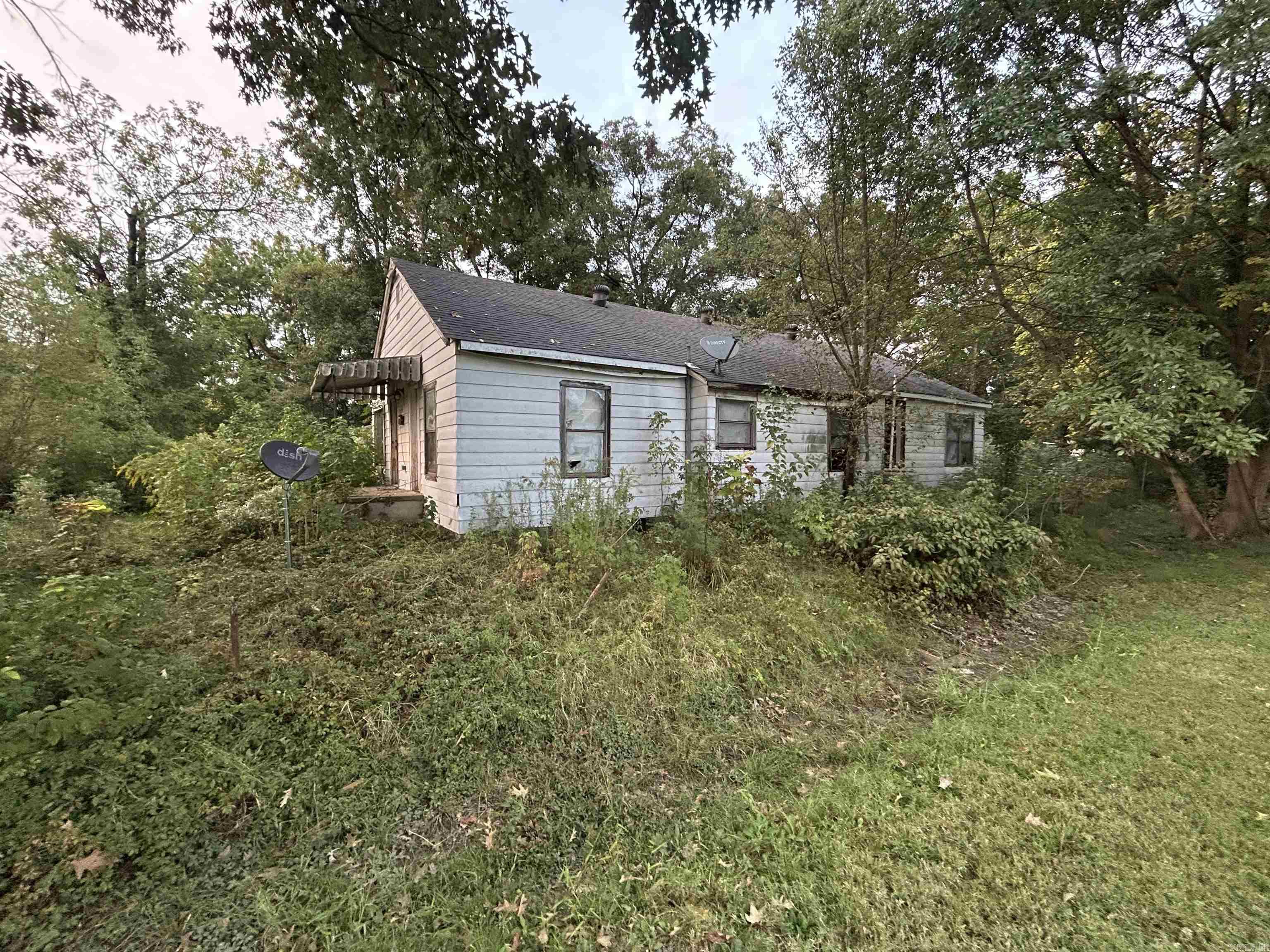 519 SW 4TH  England, AR