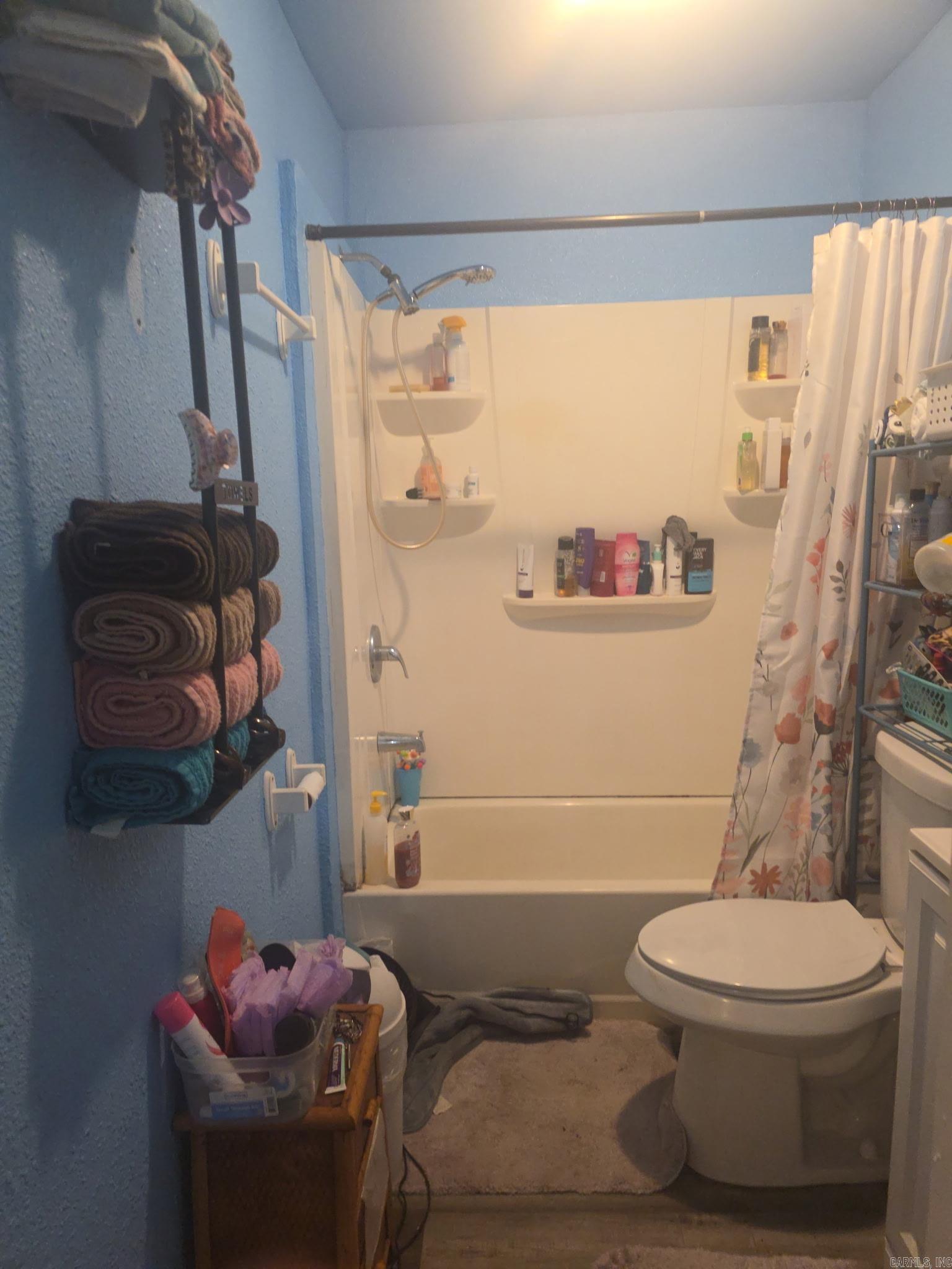 10040 N AR 31  Lonoke, AR