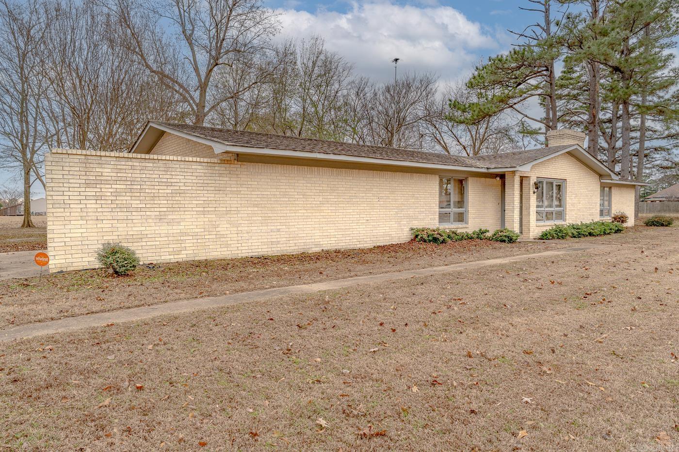 1306 Woodfield  Trumann, AR