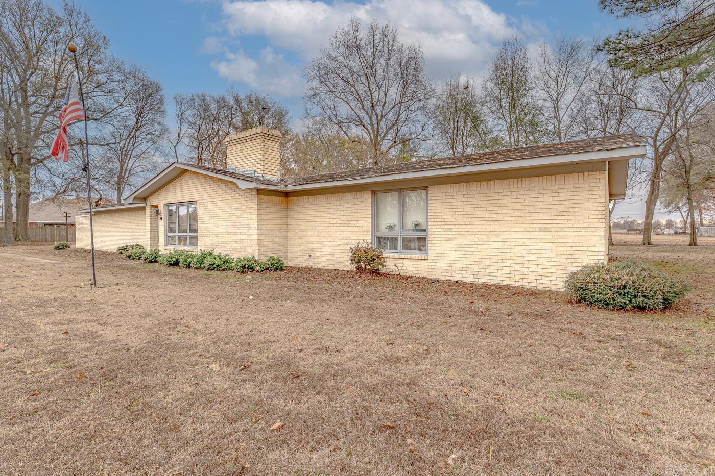 1306 Woodfield  Trumann, AR