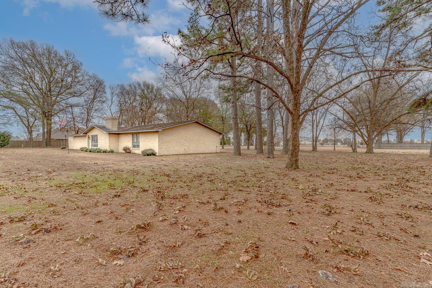 1306 Woodfield  Trumann, AR