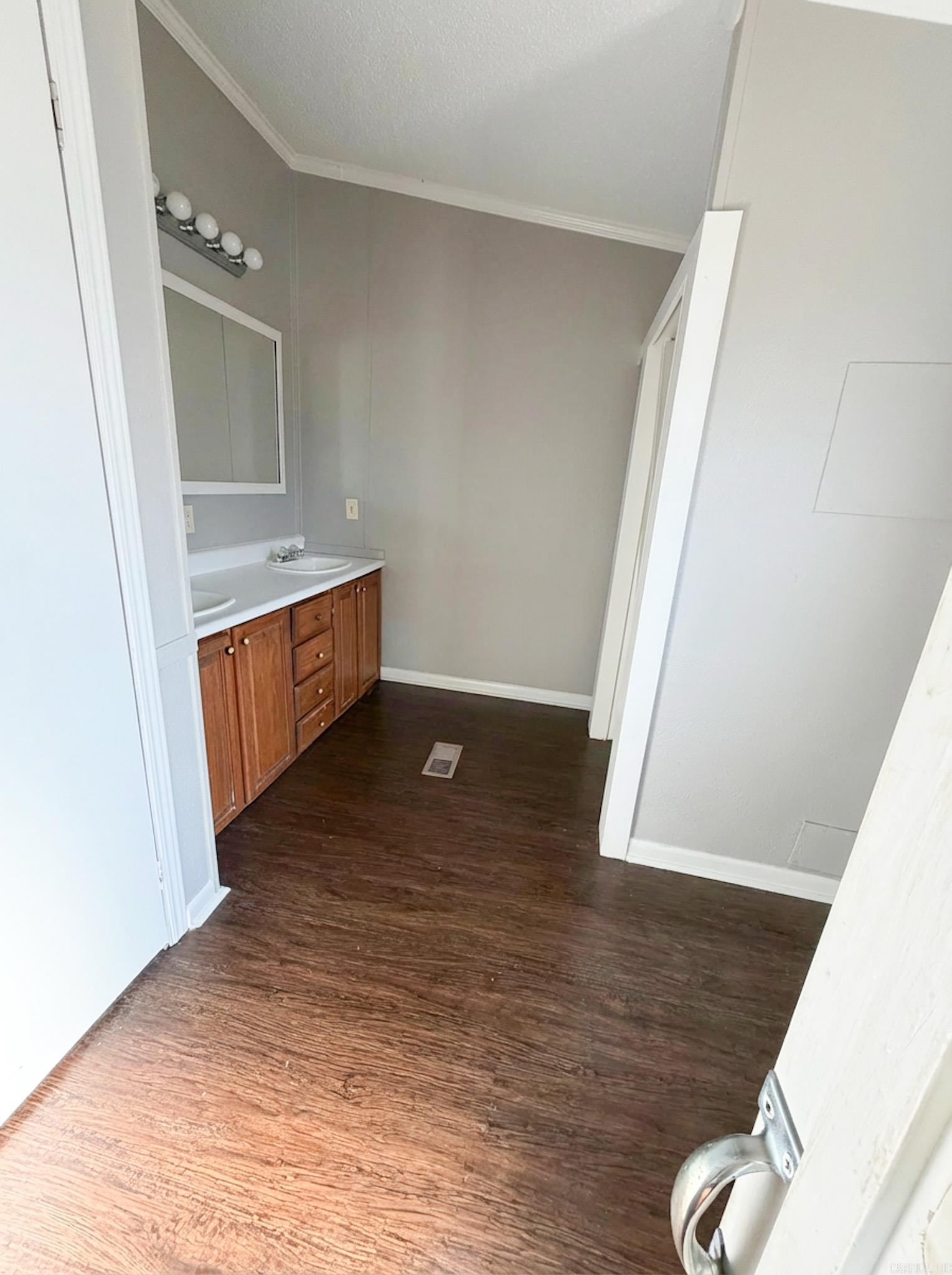 22 David  Morrilton, AR