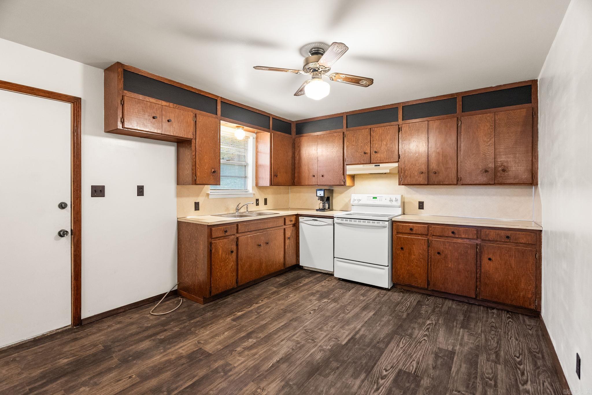 101 E Mourot  Plumerville, AR