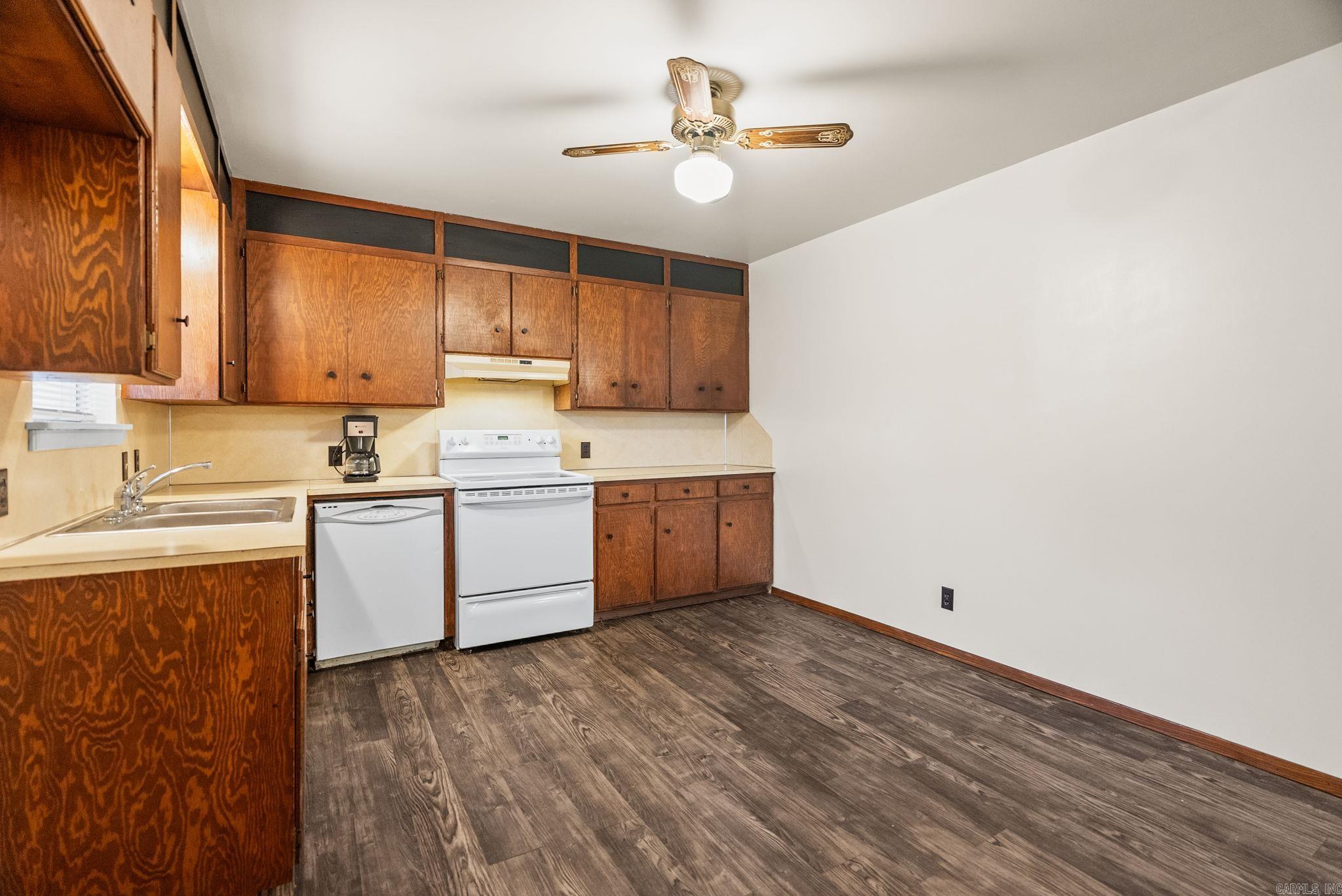 101 E Mourot  Plumerville, AR