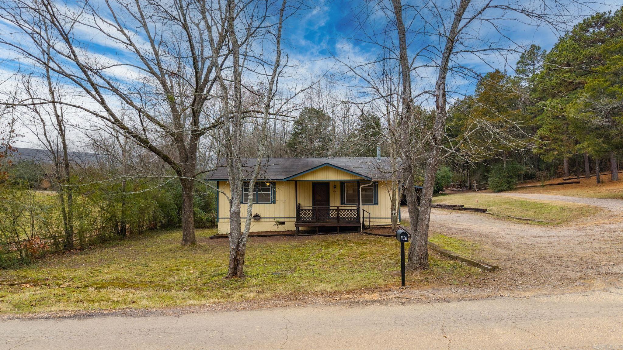 101 E Mourot  Plumerville, AR
