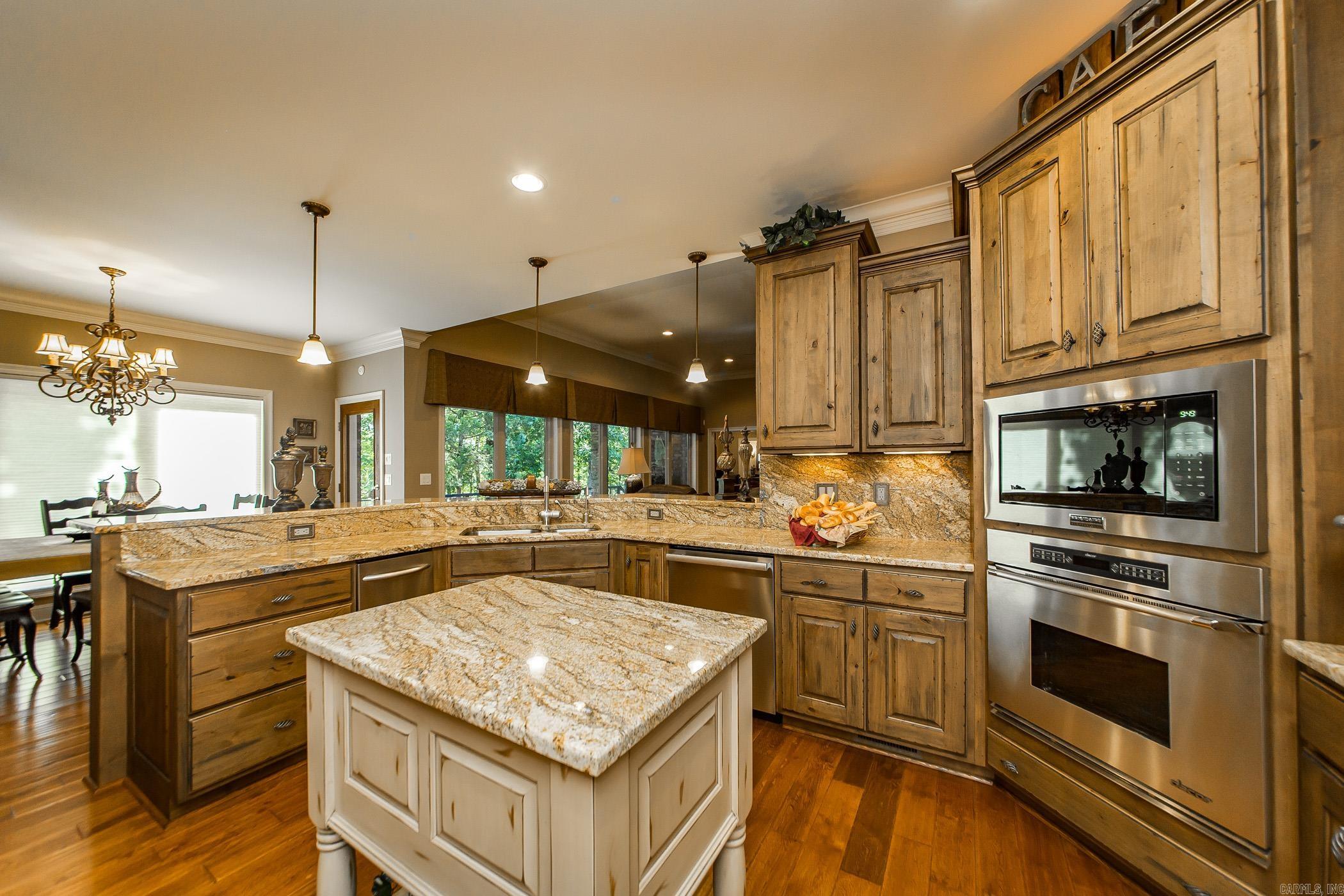 405 Grand Isle  Fairfield Bay, AR