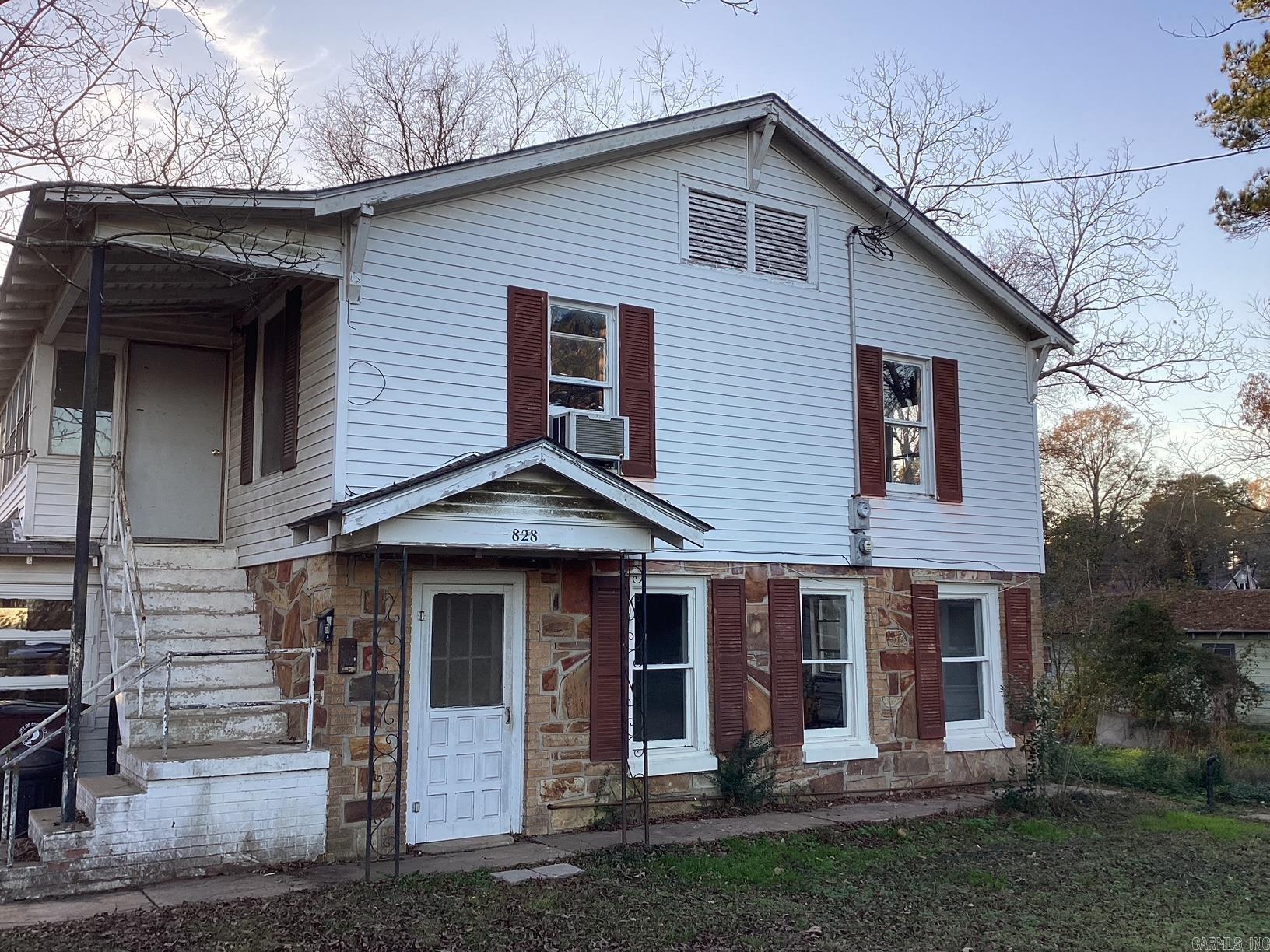 828 East Main St  Prescott, AR