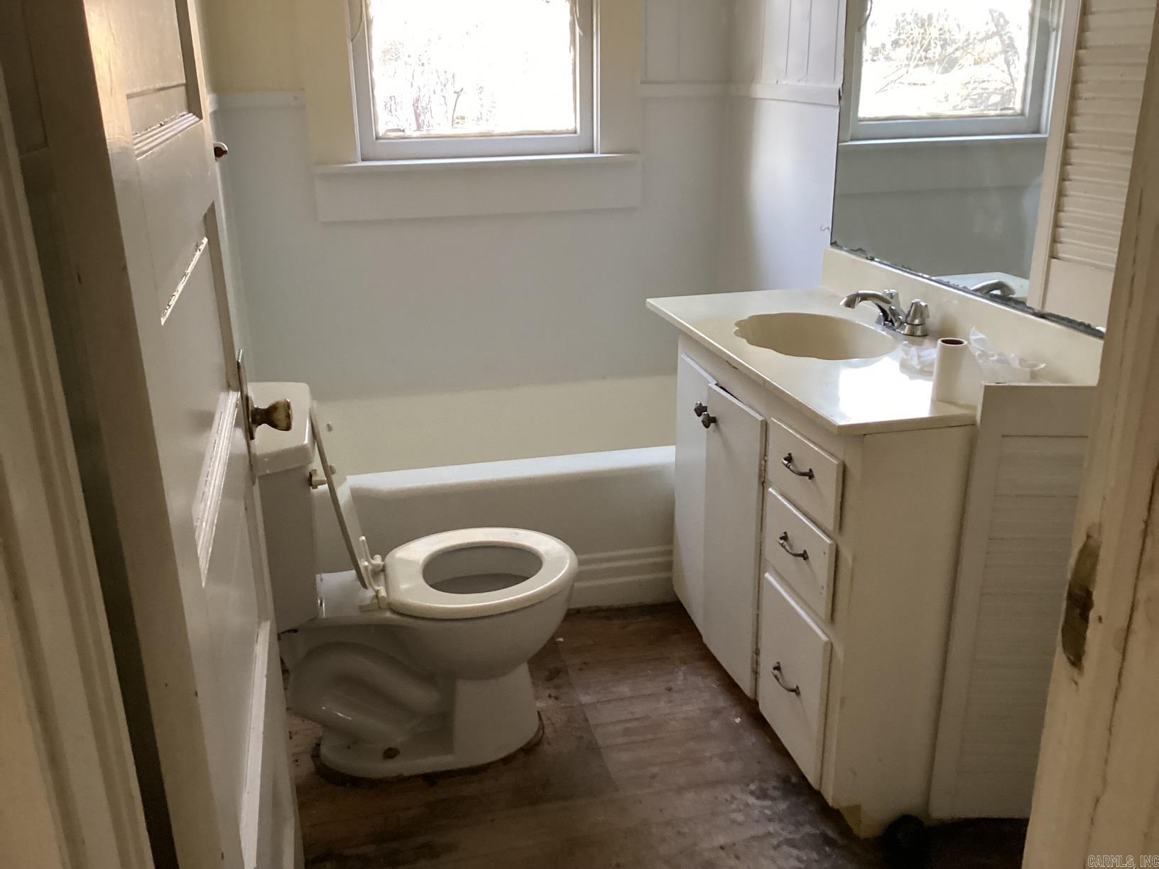 828 East Main St  Prescott, AR